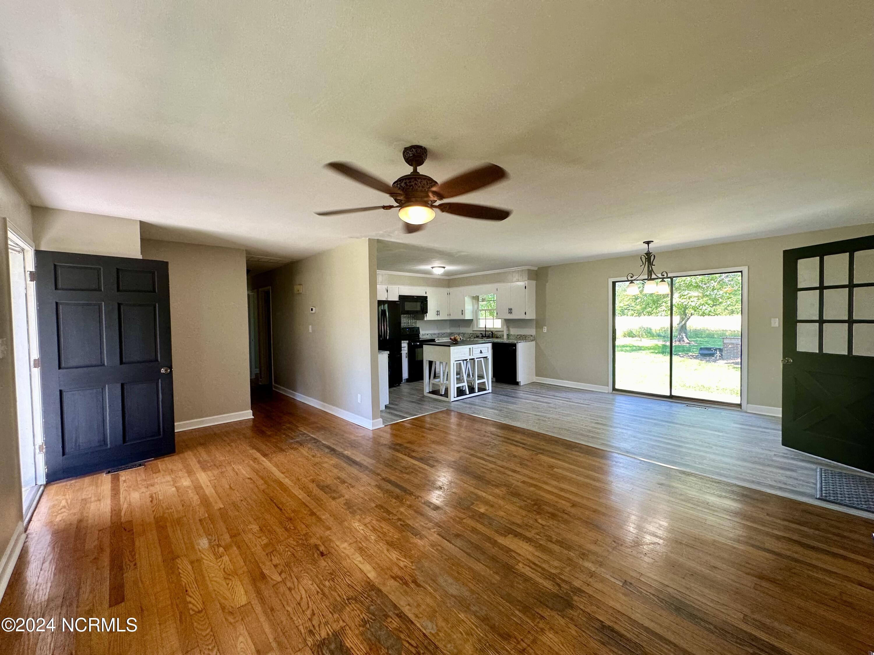 540 Browns School Road Property Photo 4