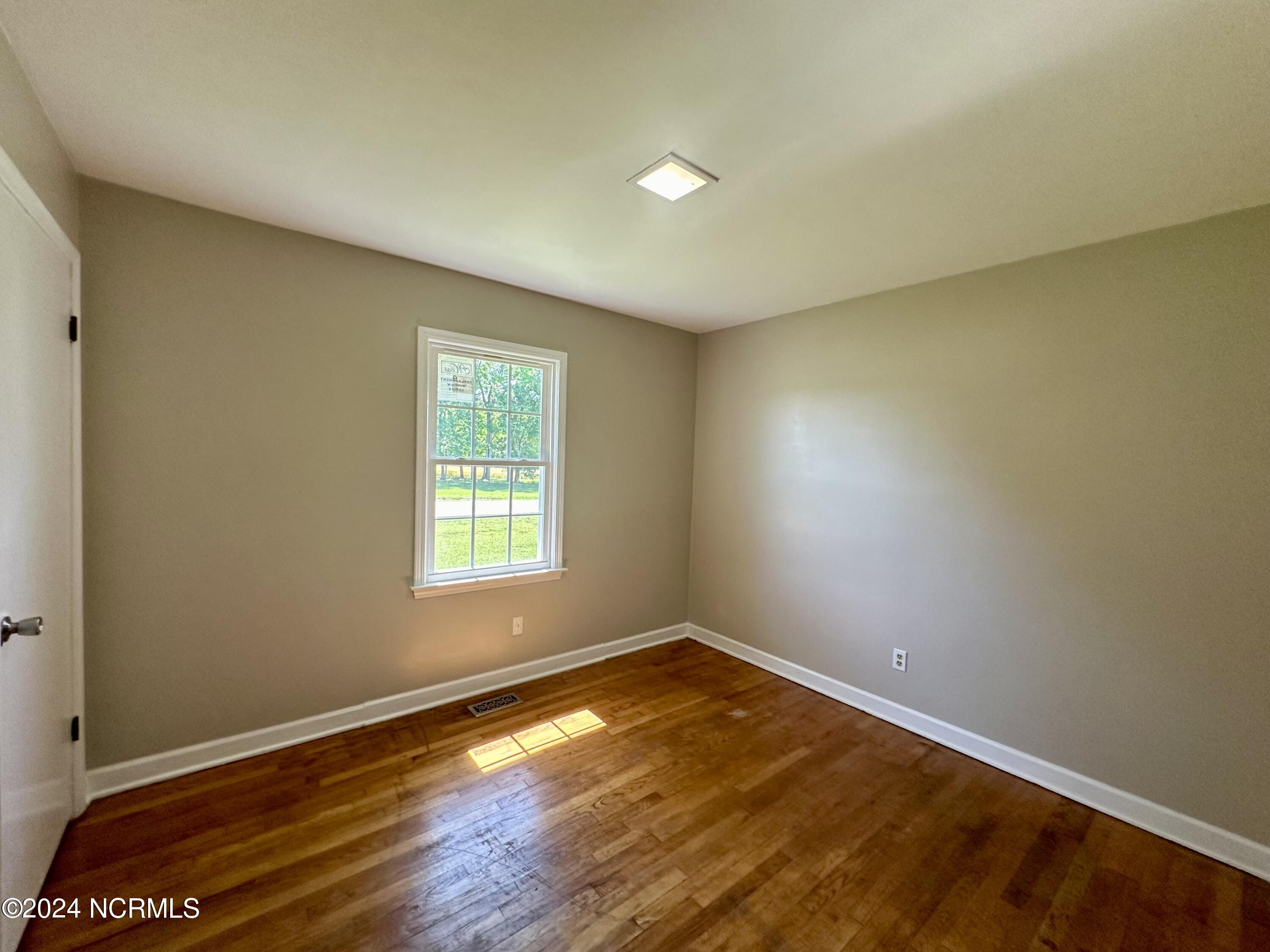 540 Browns School Road Property Photo 13