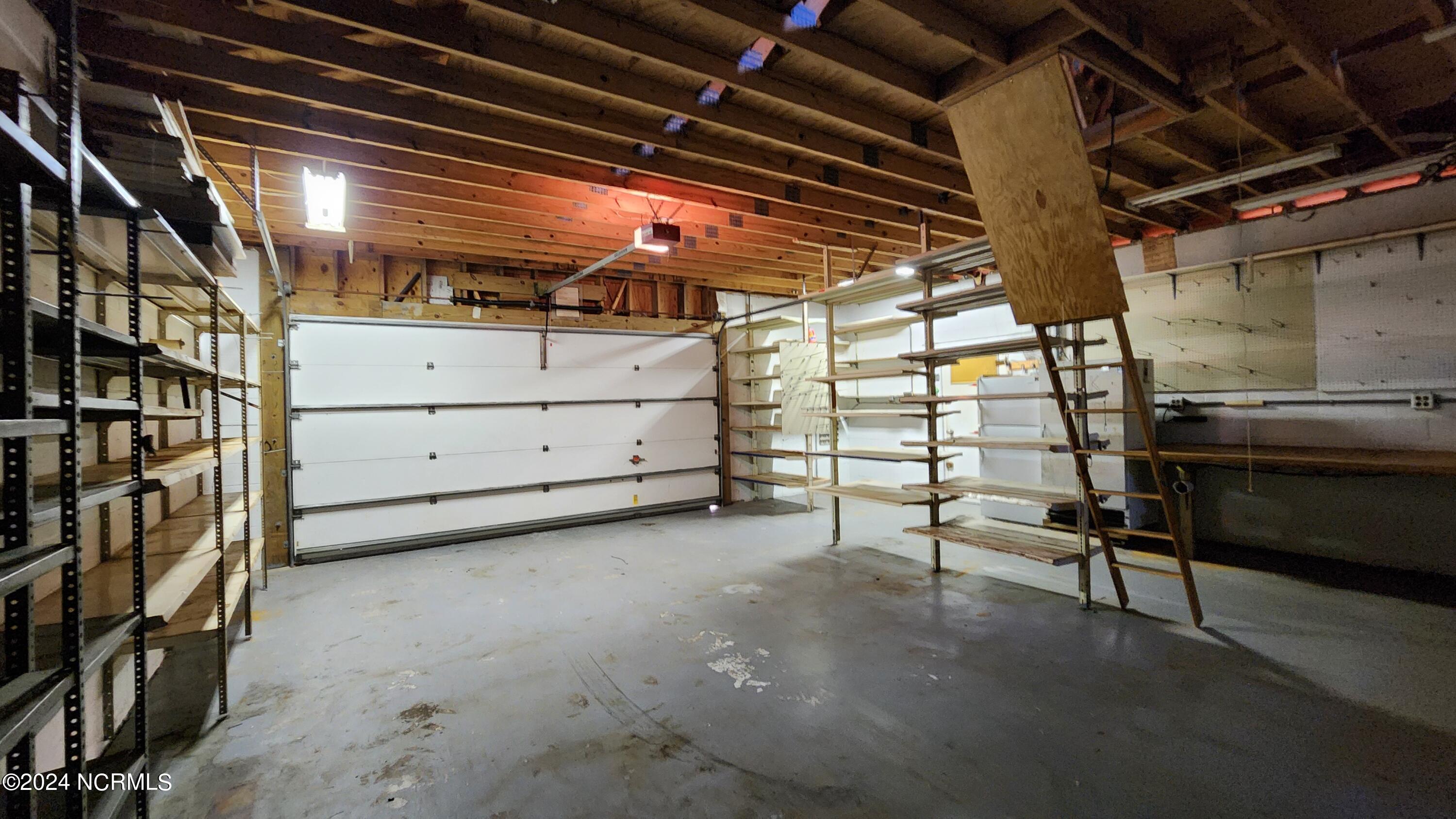 212 Old Nassau Road Property Photo 5