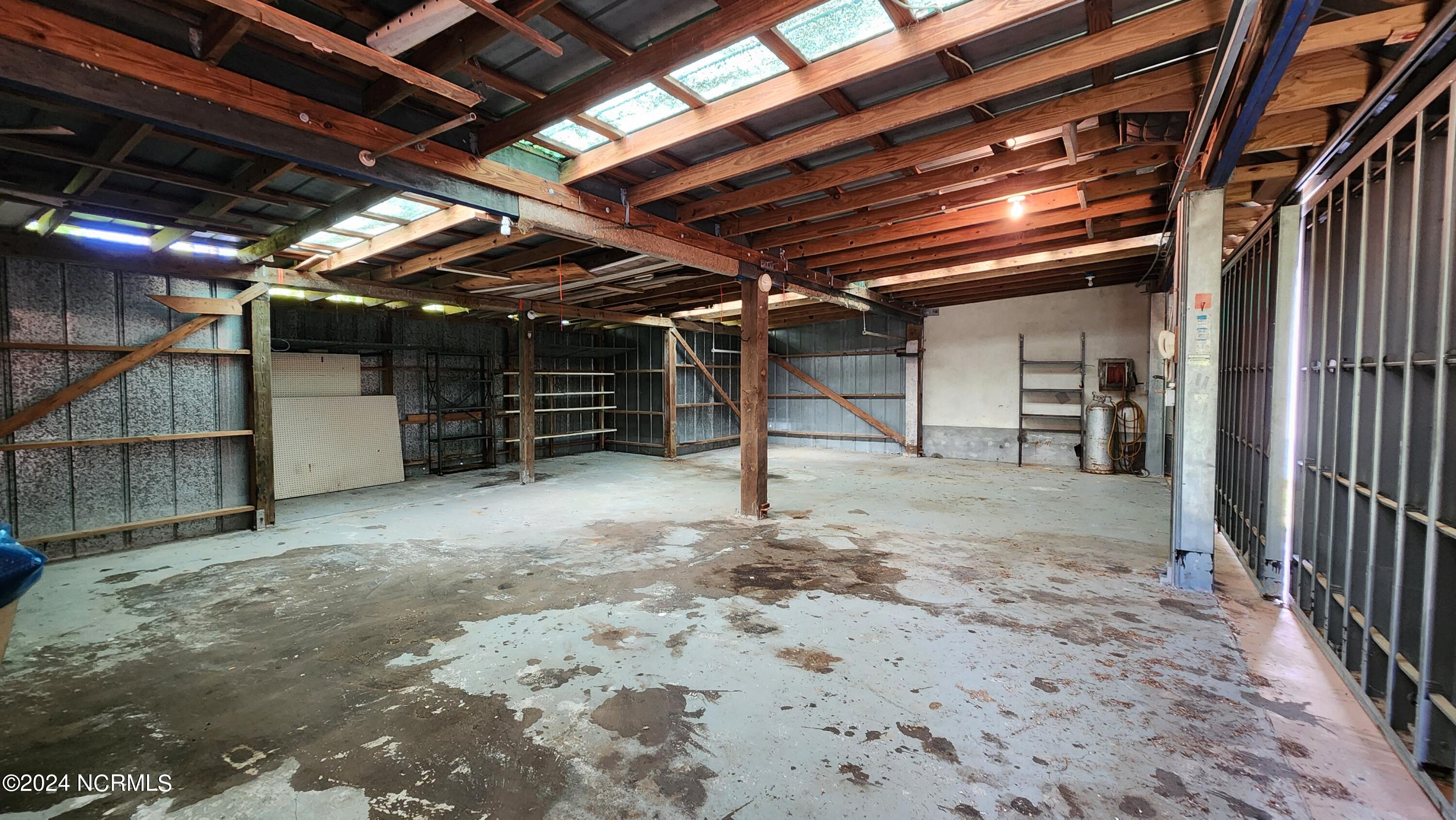 212 Old Nassau Road Property Photo 11