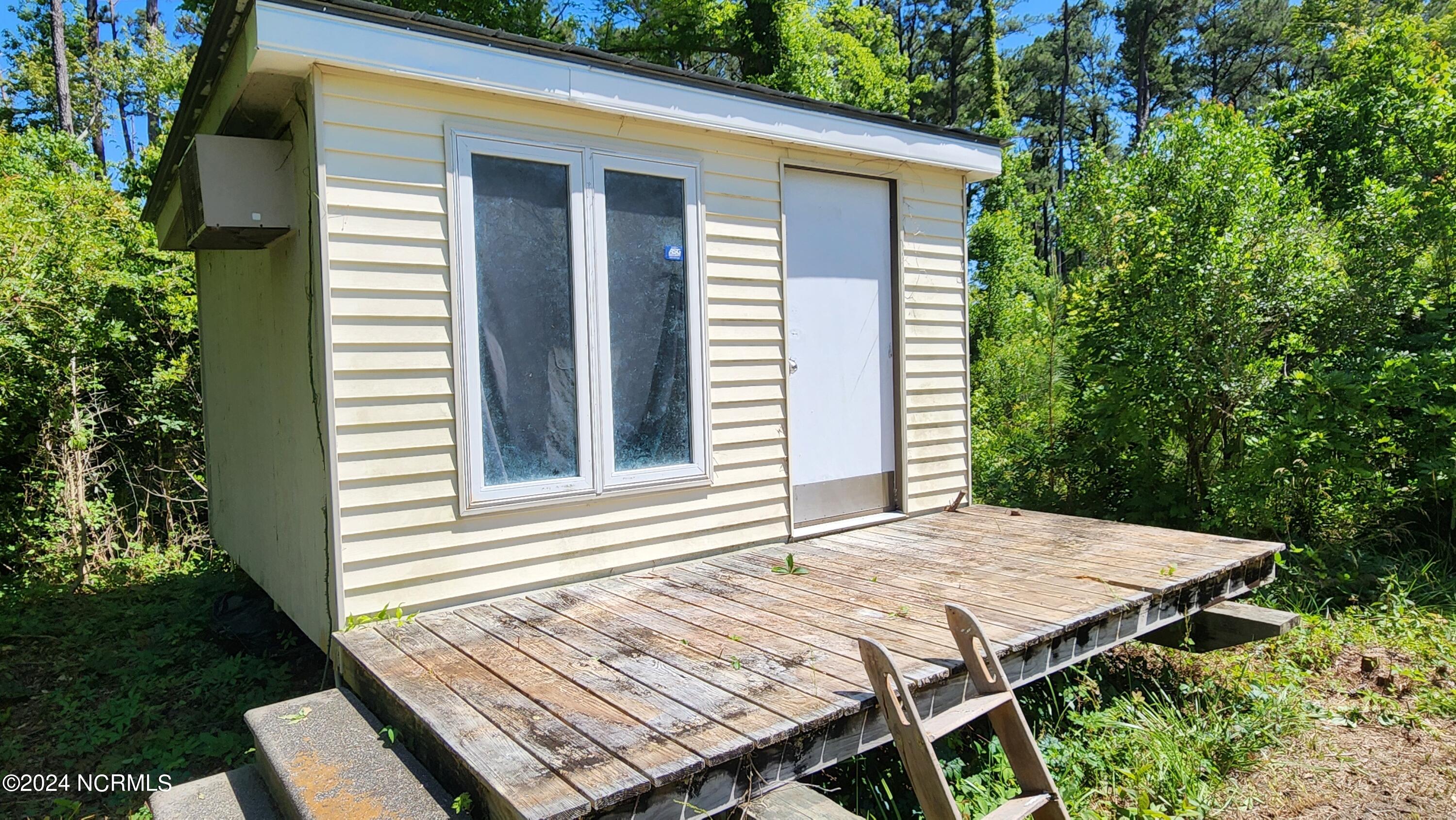212 Old Nassau Road Property Photo 14