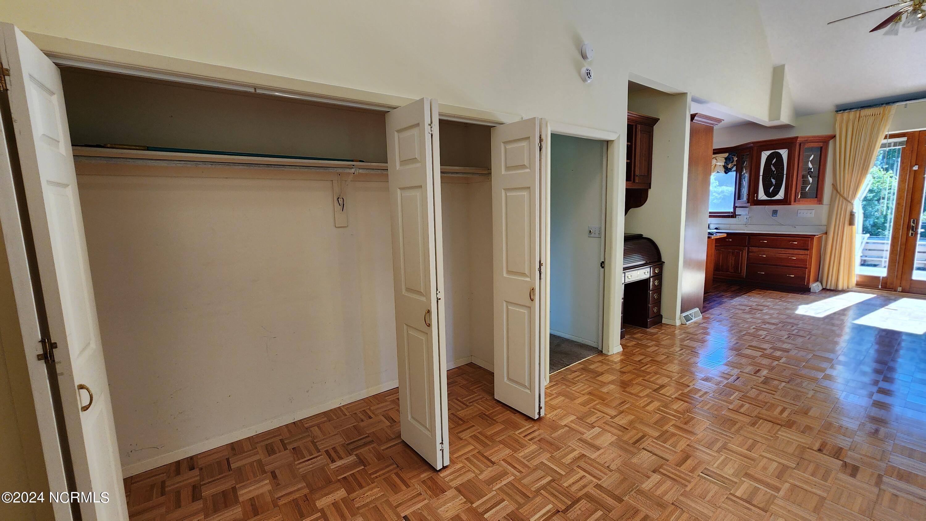 212 Old Nassau Road Property Photo 23