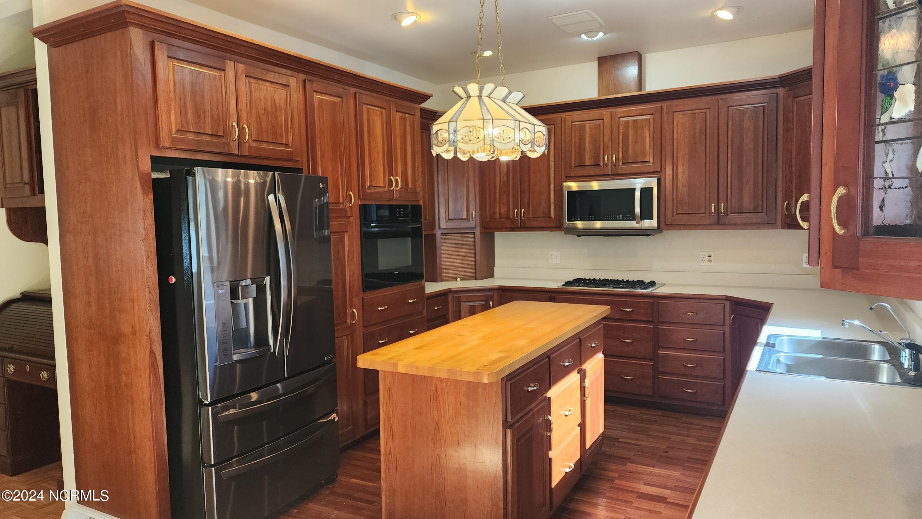 212 Old Nassau Road Property Photo 25