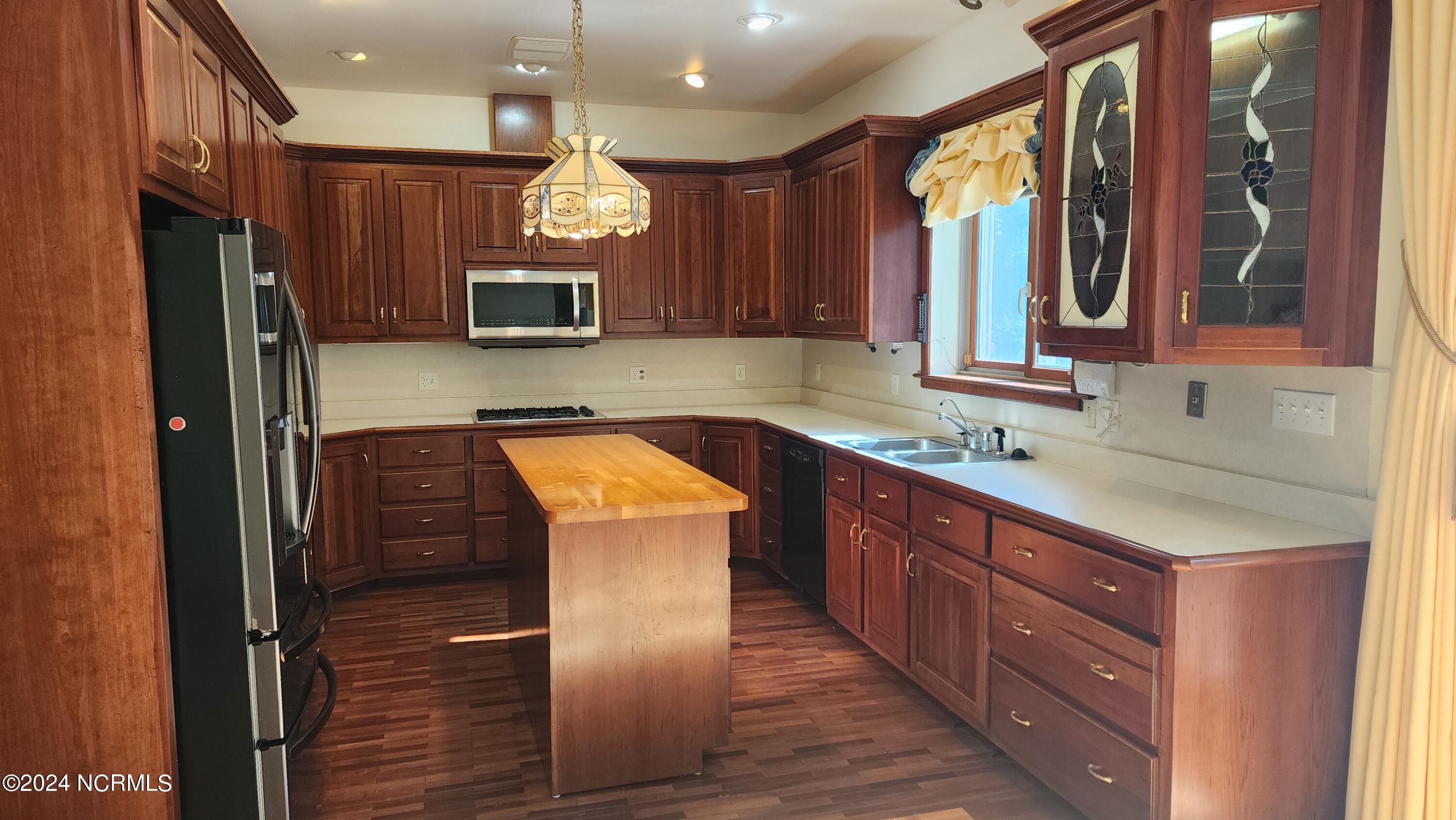 212 Old Nassau Road Property Photo 31