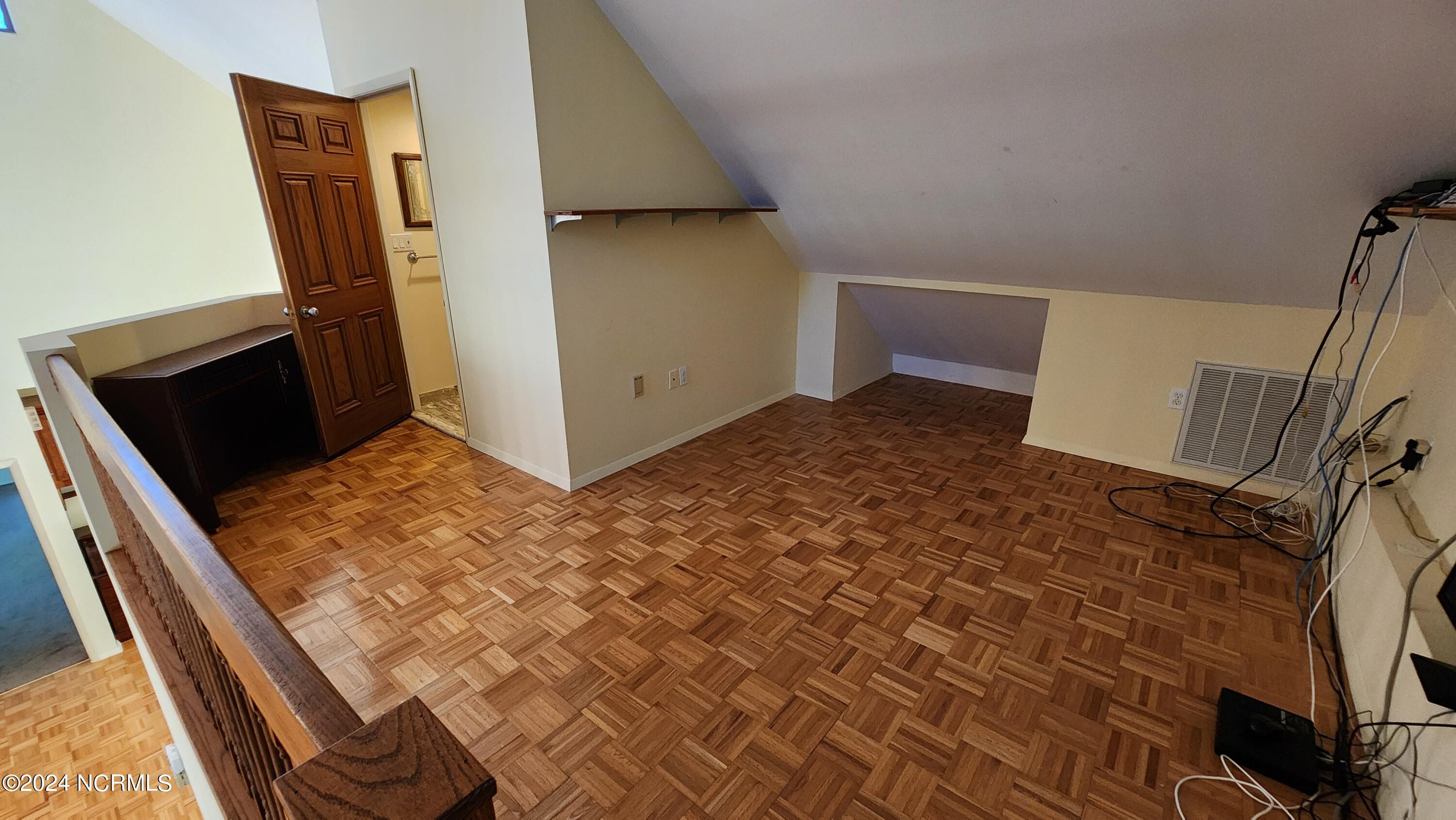 212 Old Nassau Road Property Photo 46