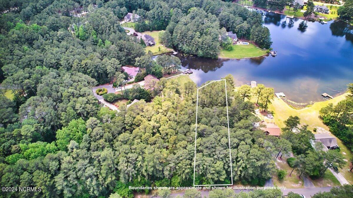 16 Lakeshore Drive Property Photo 3