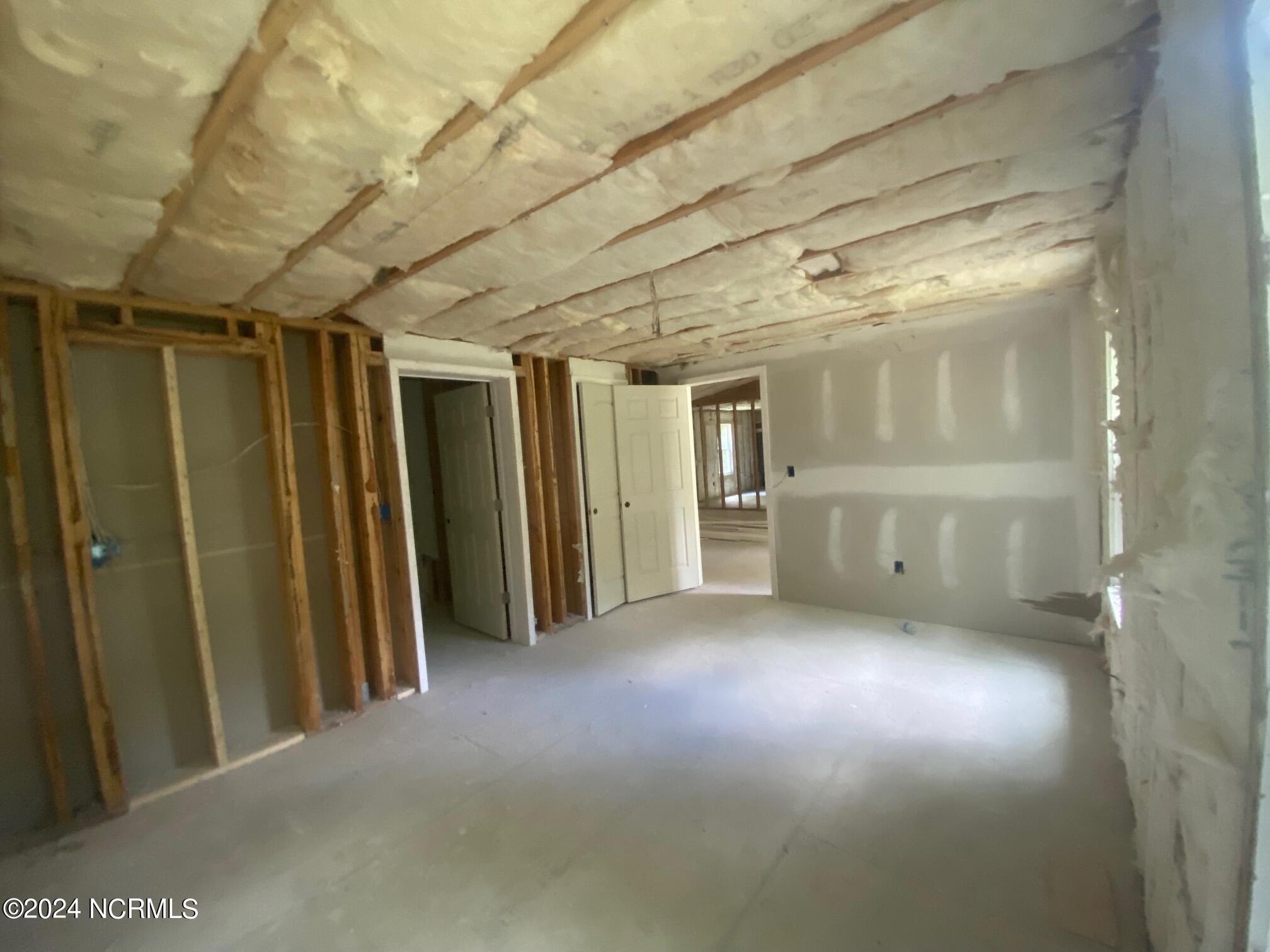 825 Wards Court Property Photo 8