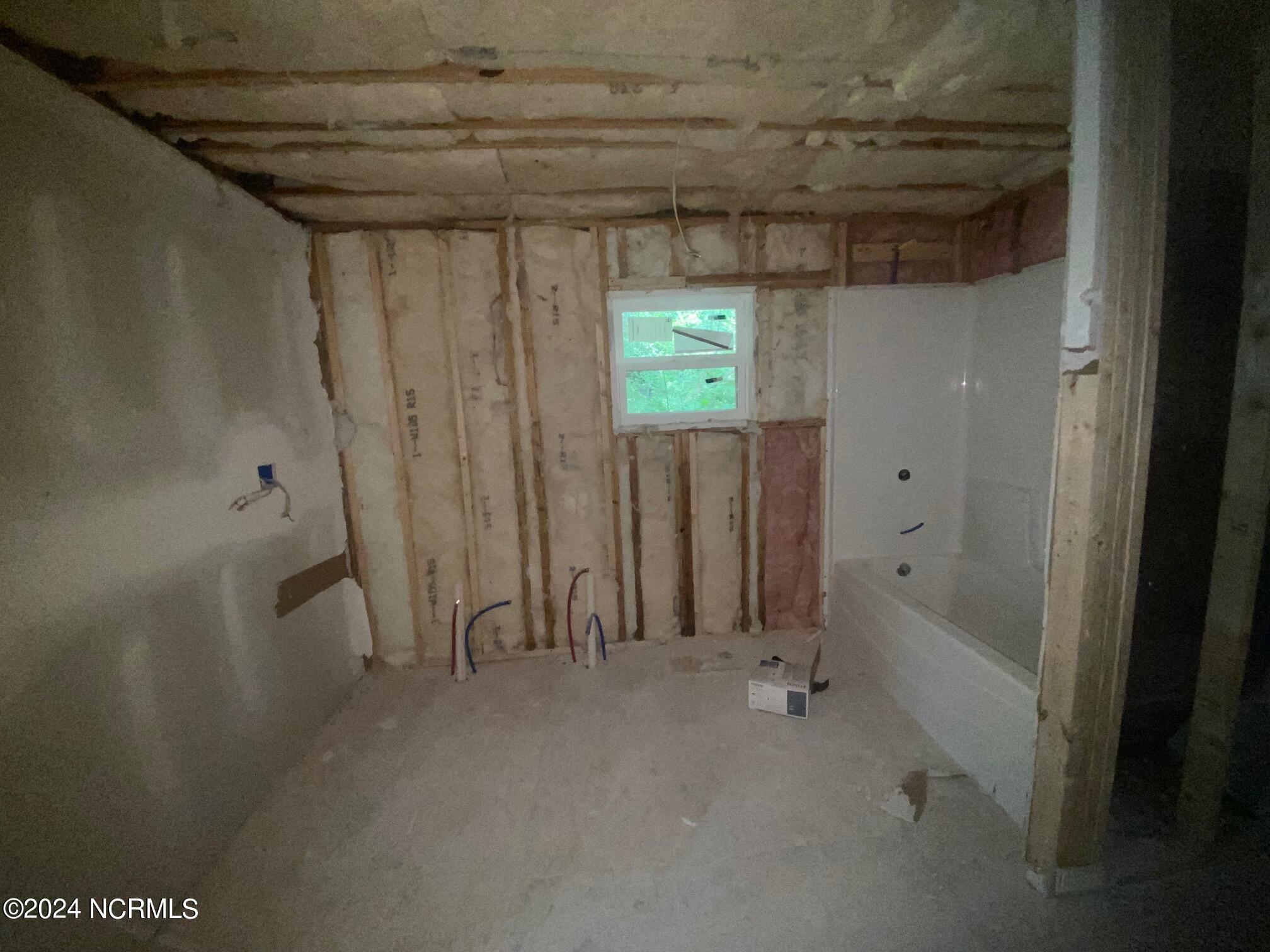 825 Wards Court Property Photo 10