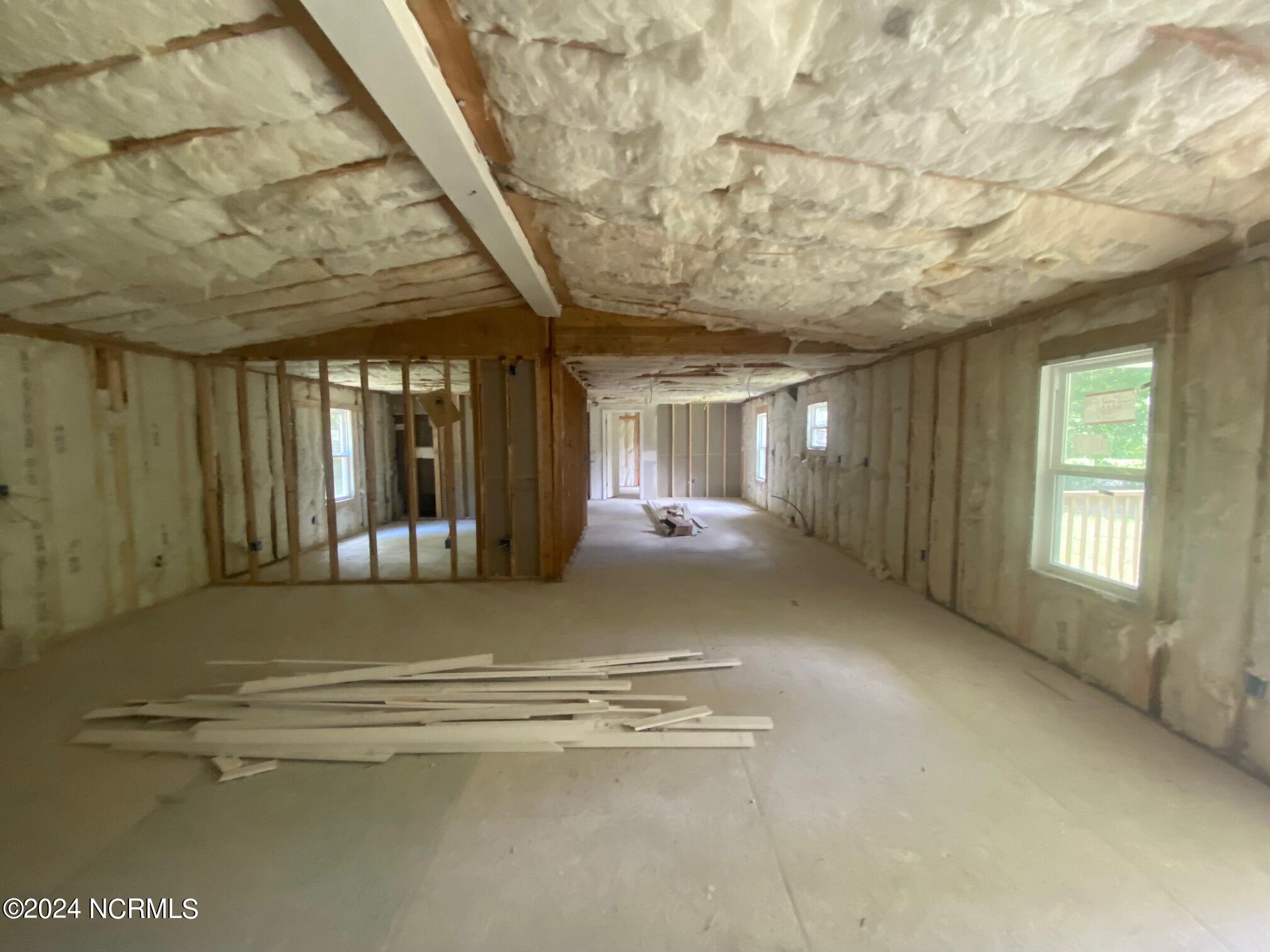 825 Wards Court Property Photo 14