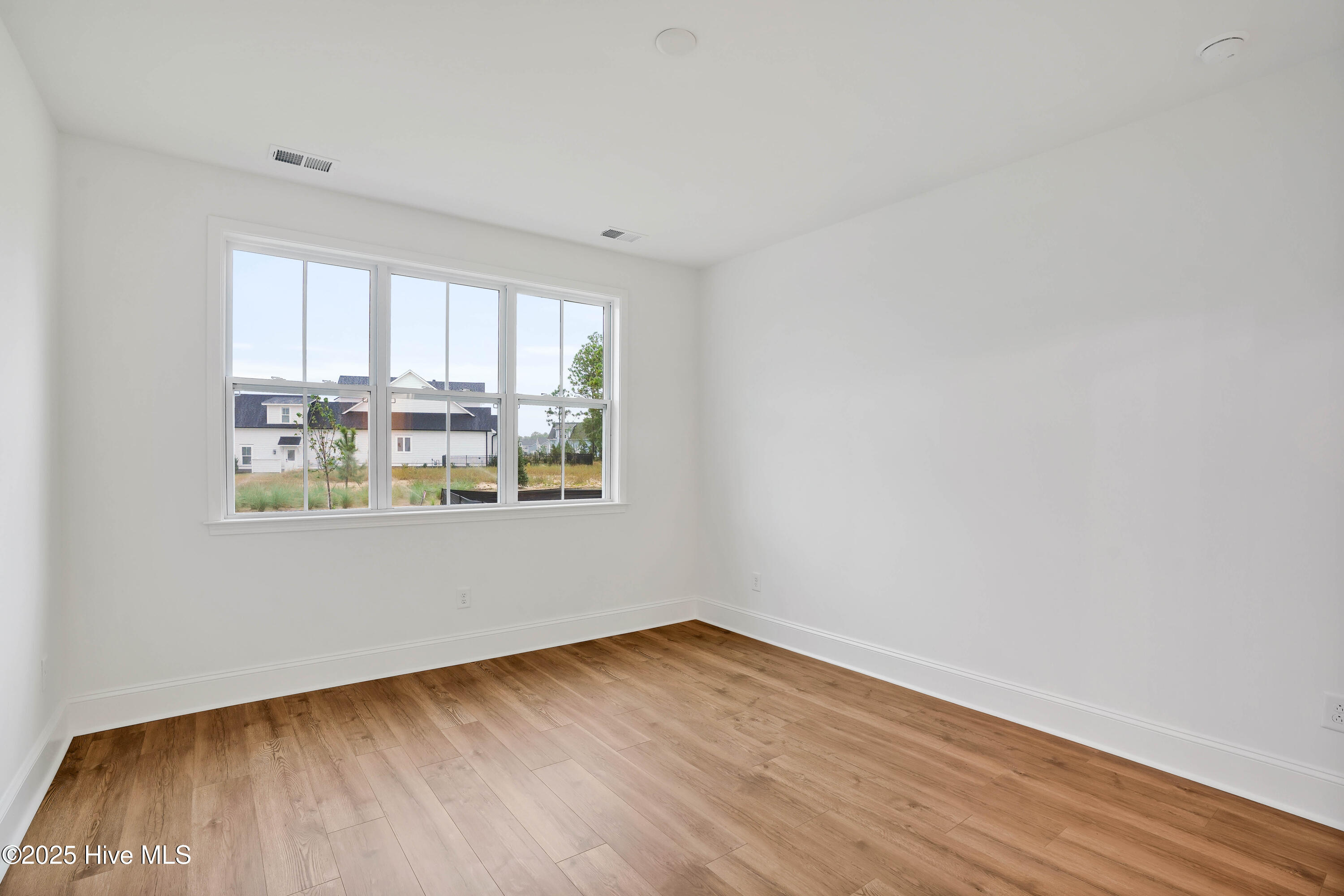 1320 Trisail Terrace Property Photo 18
