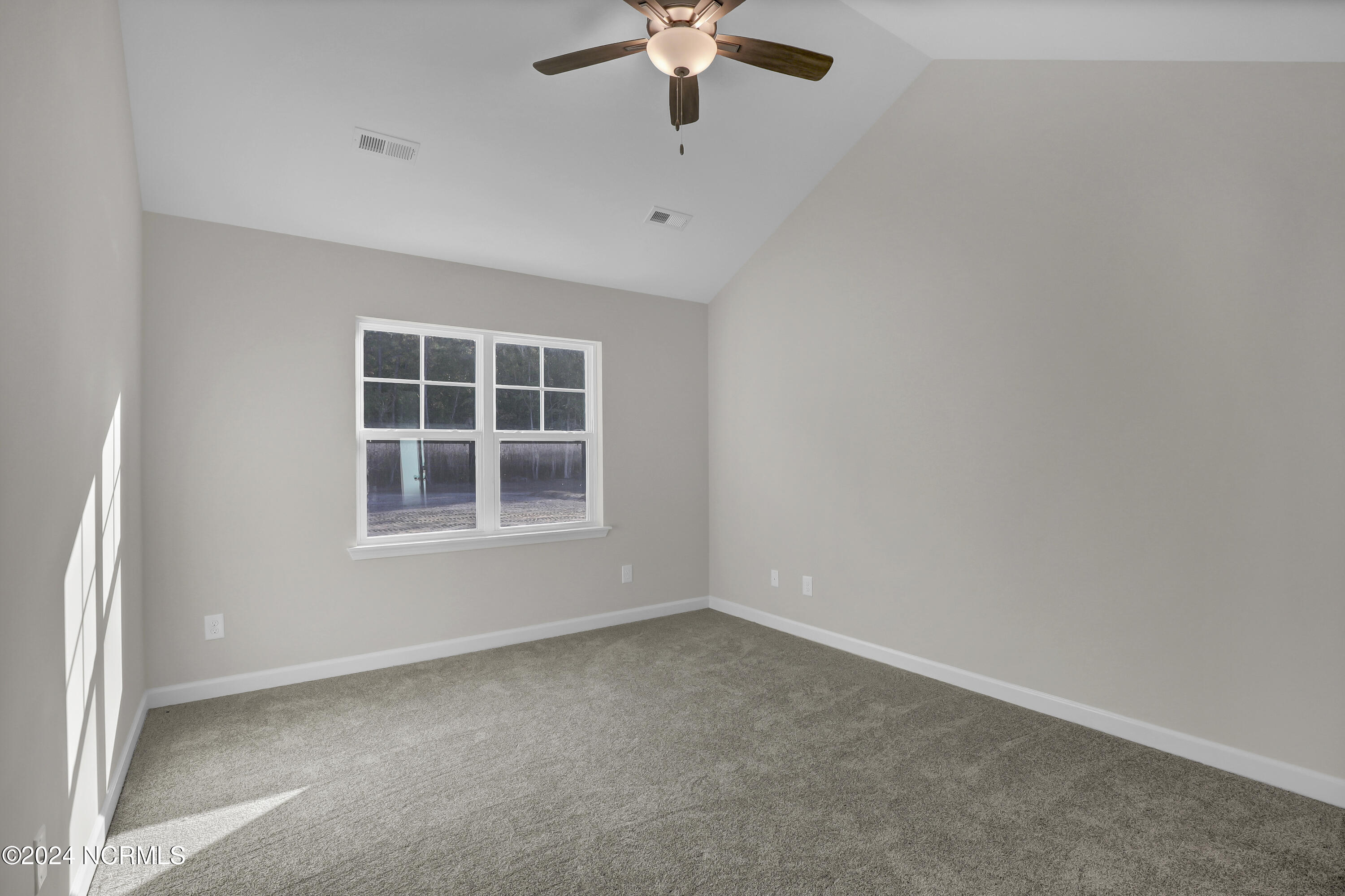 189 Vista Cay Drive Property Photo 17