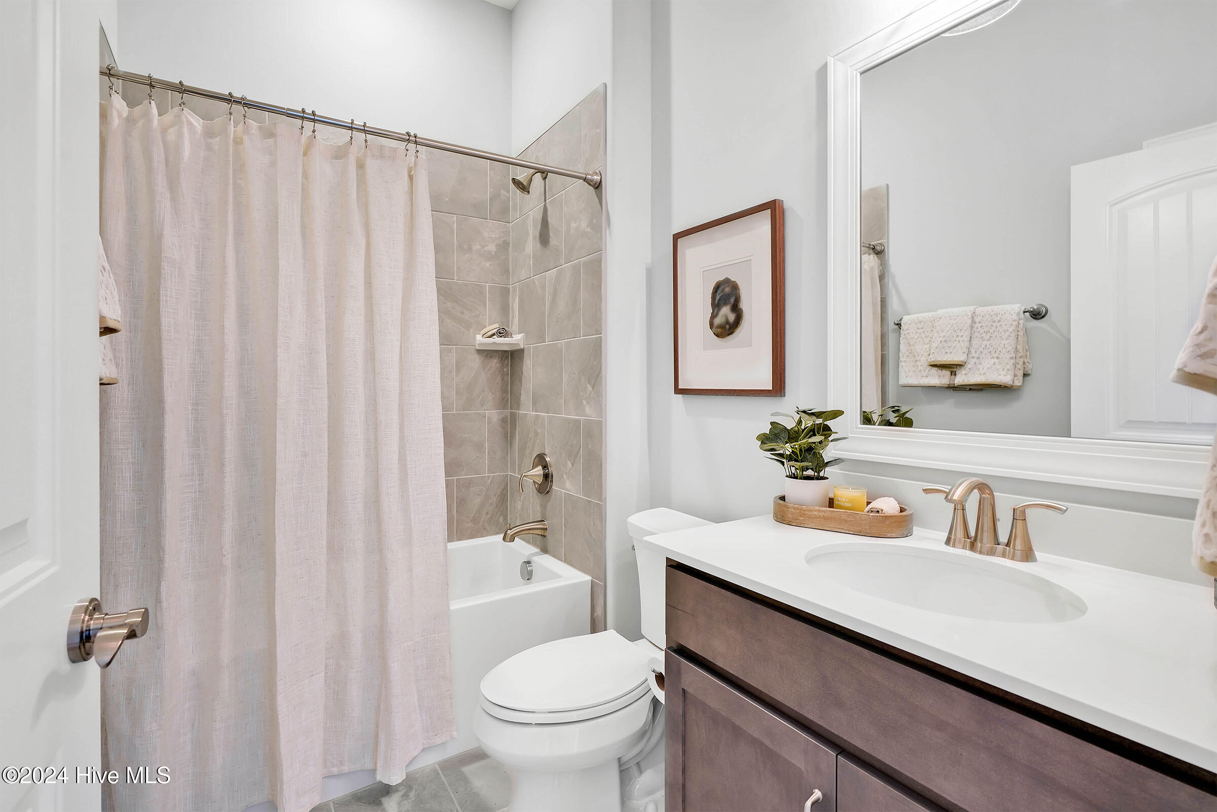 2764 Alvernia Drive Property Photo 14