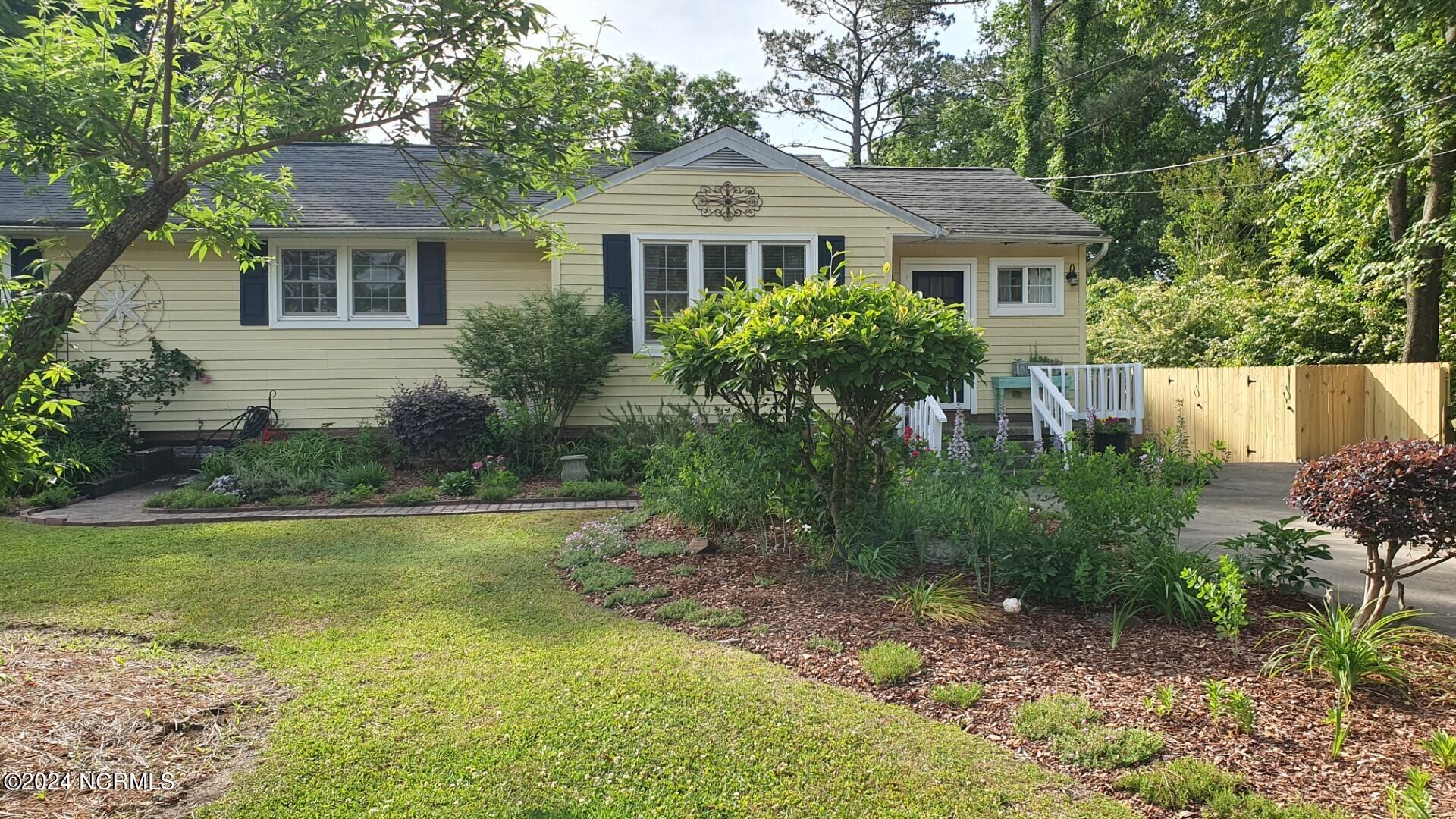 1012 River Street Property Photo 1