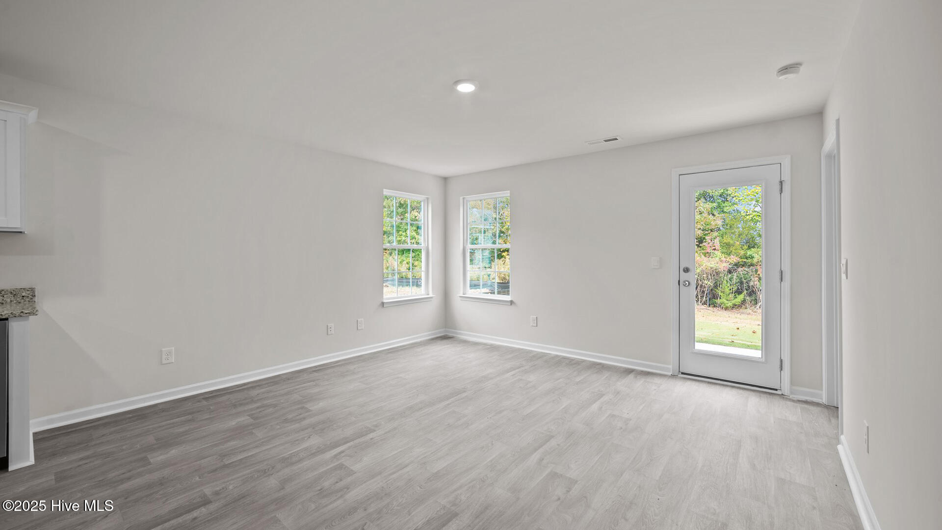 1424 N Wilshire Court Property Photo 18