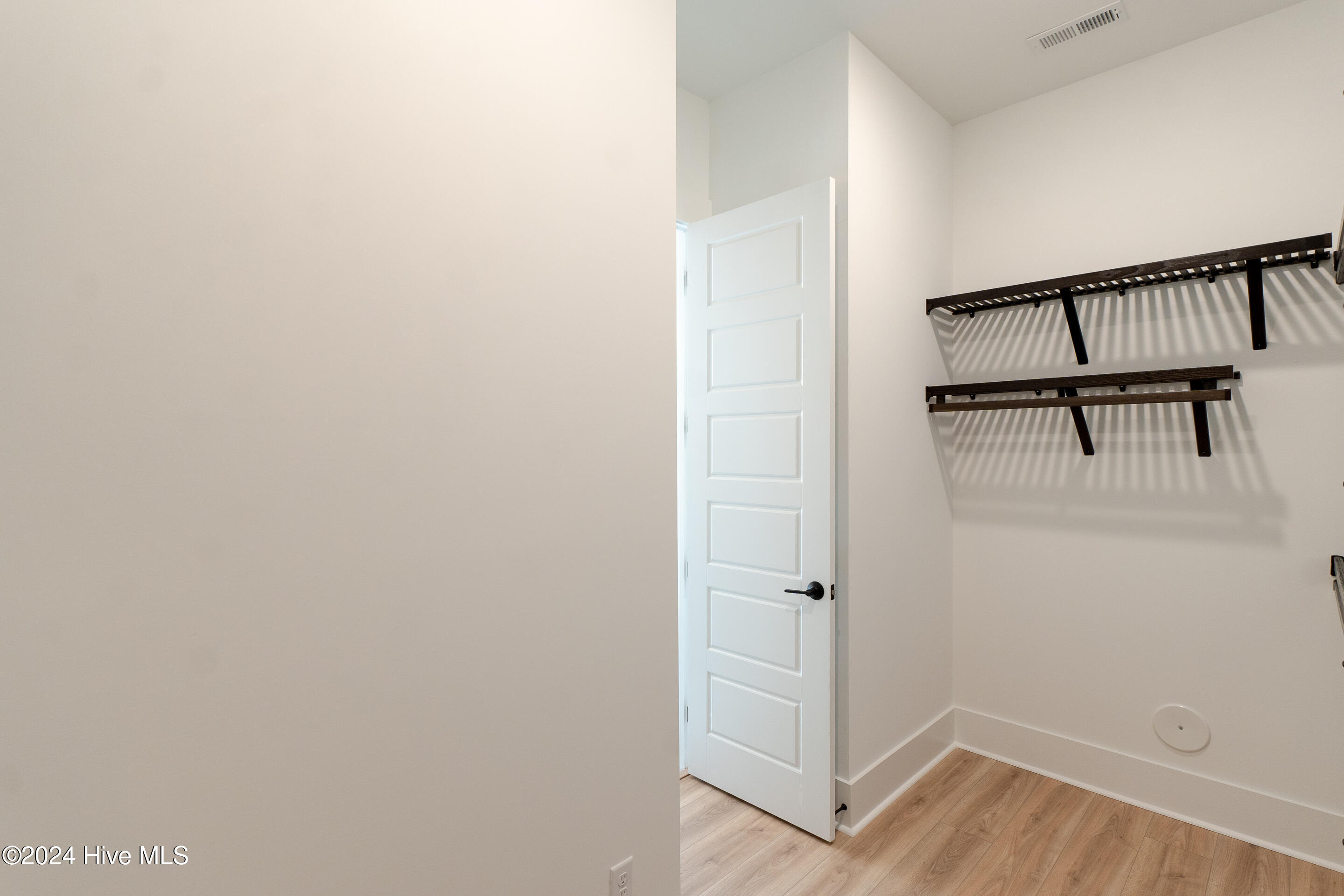 1105 Trisail Terrace Property Photo 29
