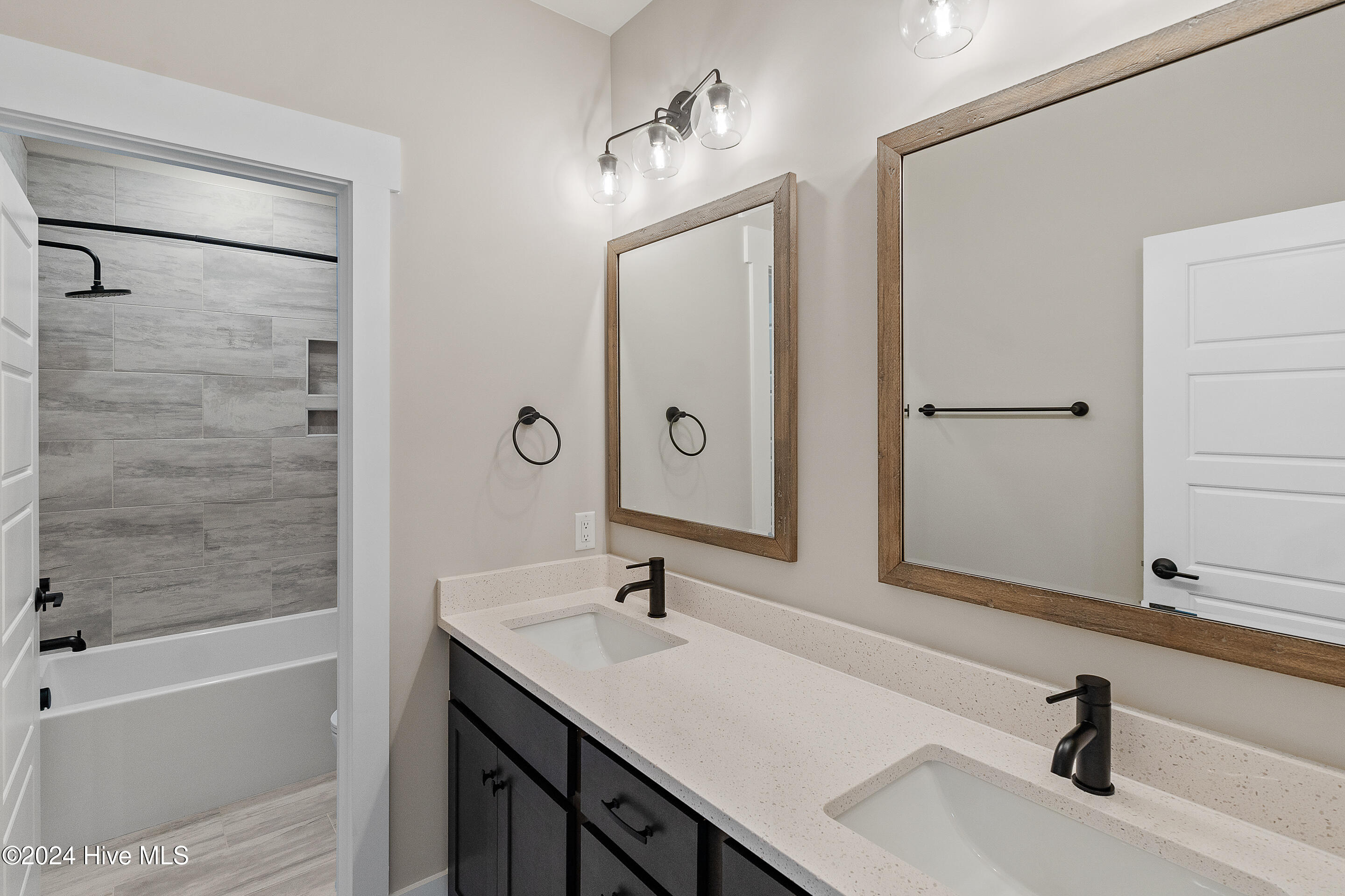 1105 Trisail Terrace Property Photo 41