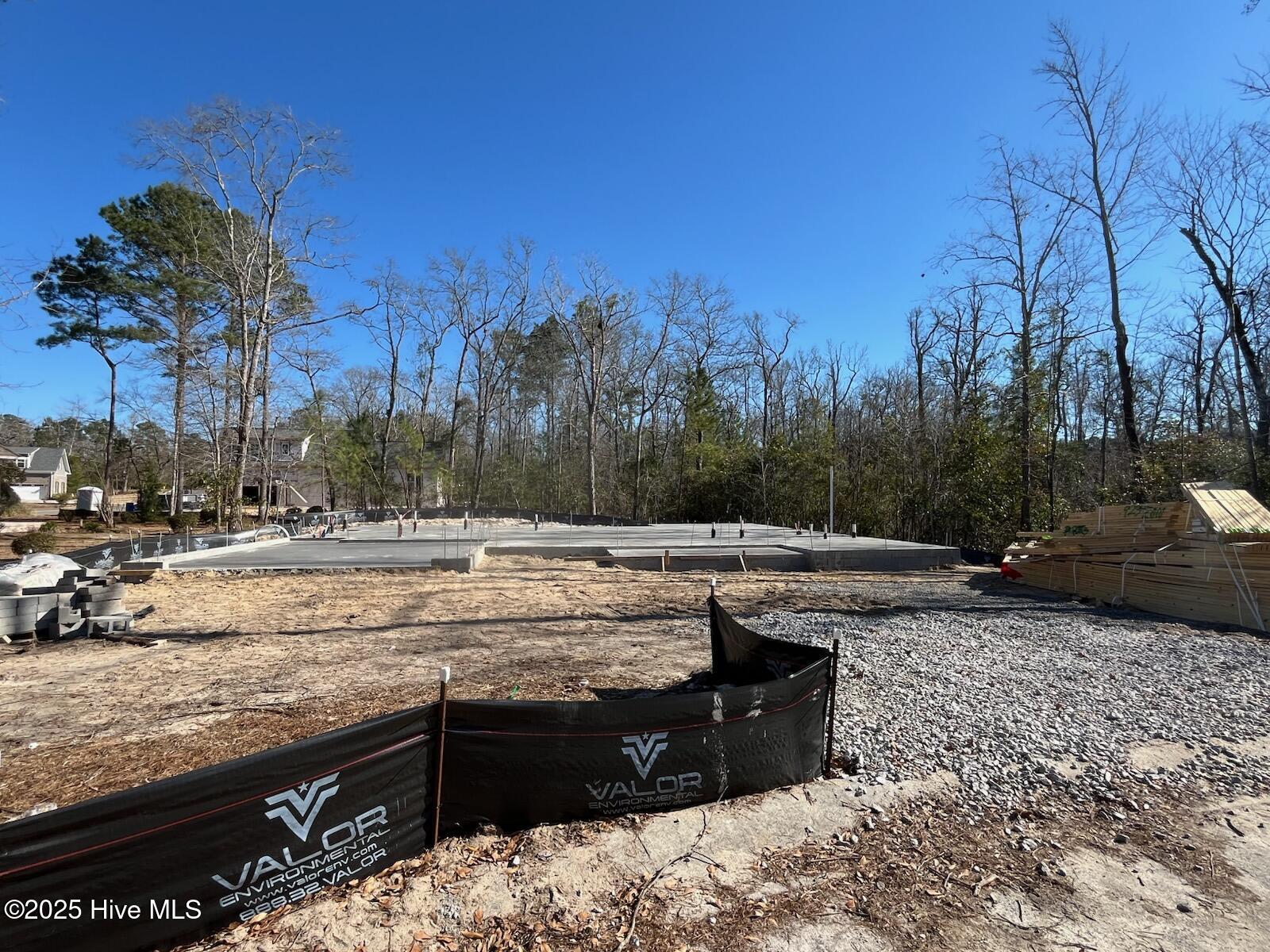 1403 Sennia Court Property Photo 2