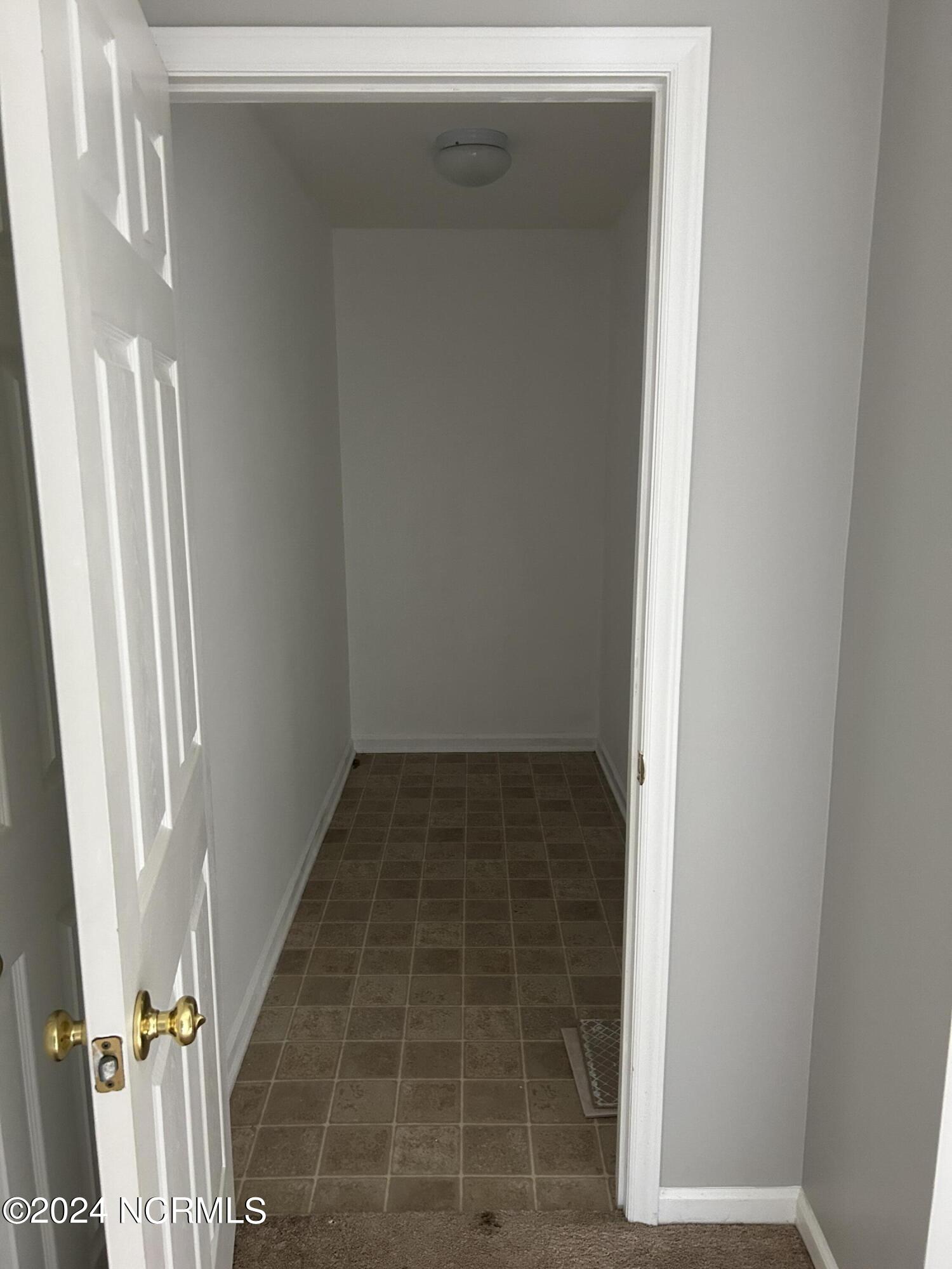 2404 King Richard Court E Property Photo 14