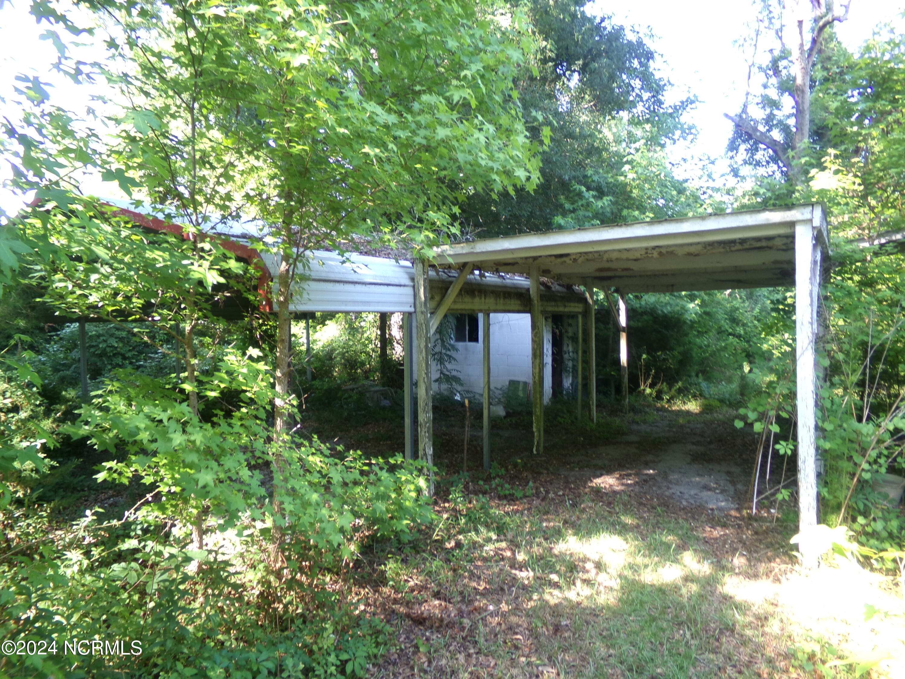1010 Academy Street Property Photo 6