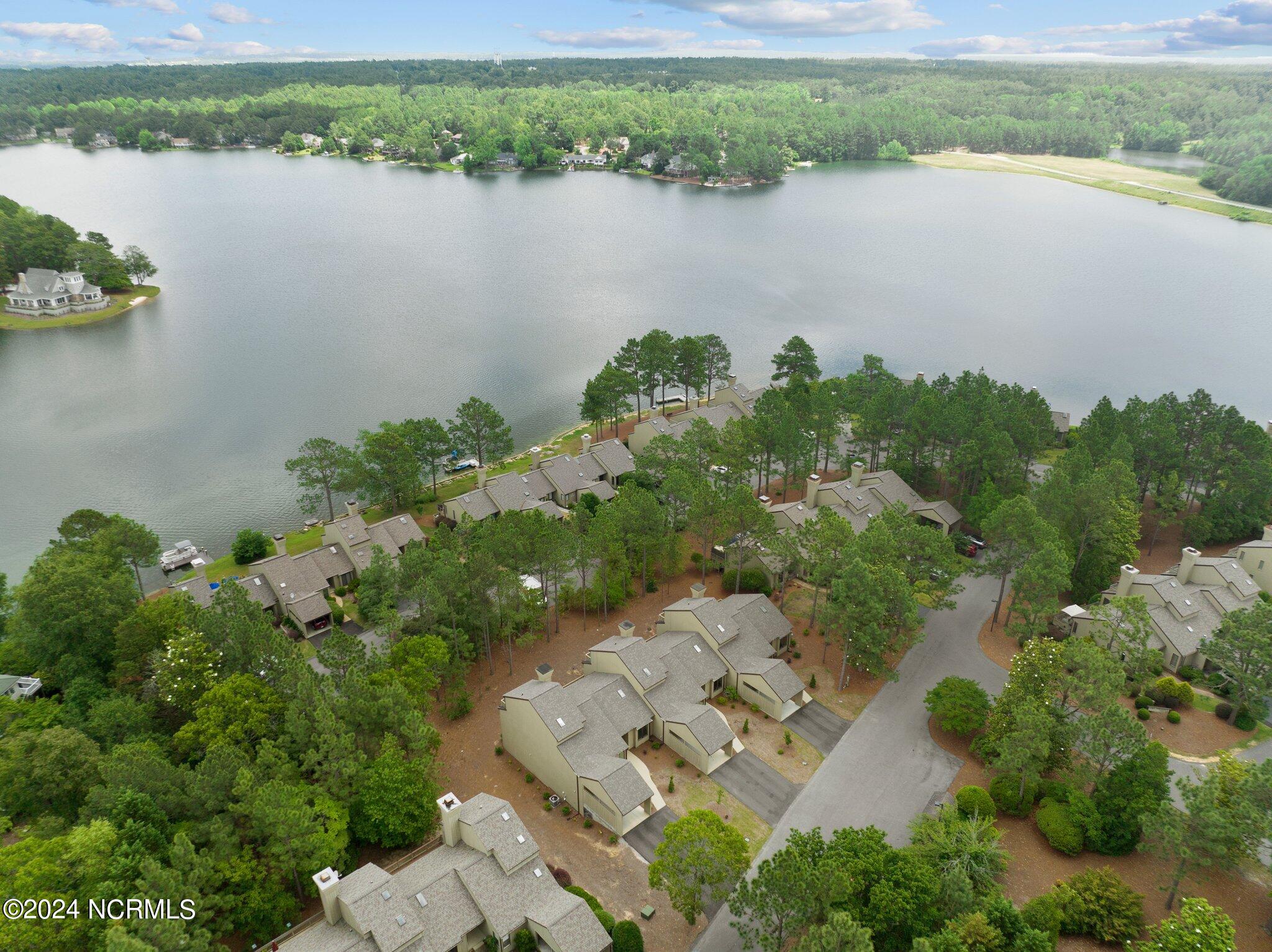 22 Lake Pinehurst Villas Road Property Photo 3
