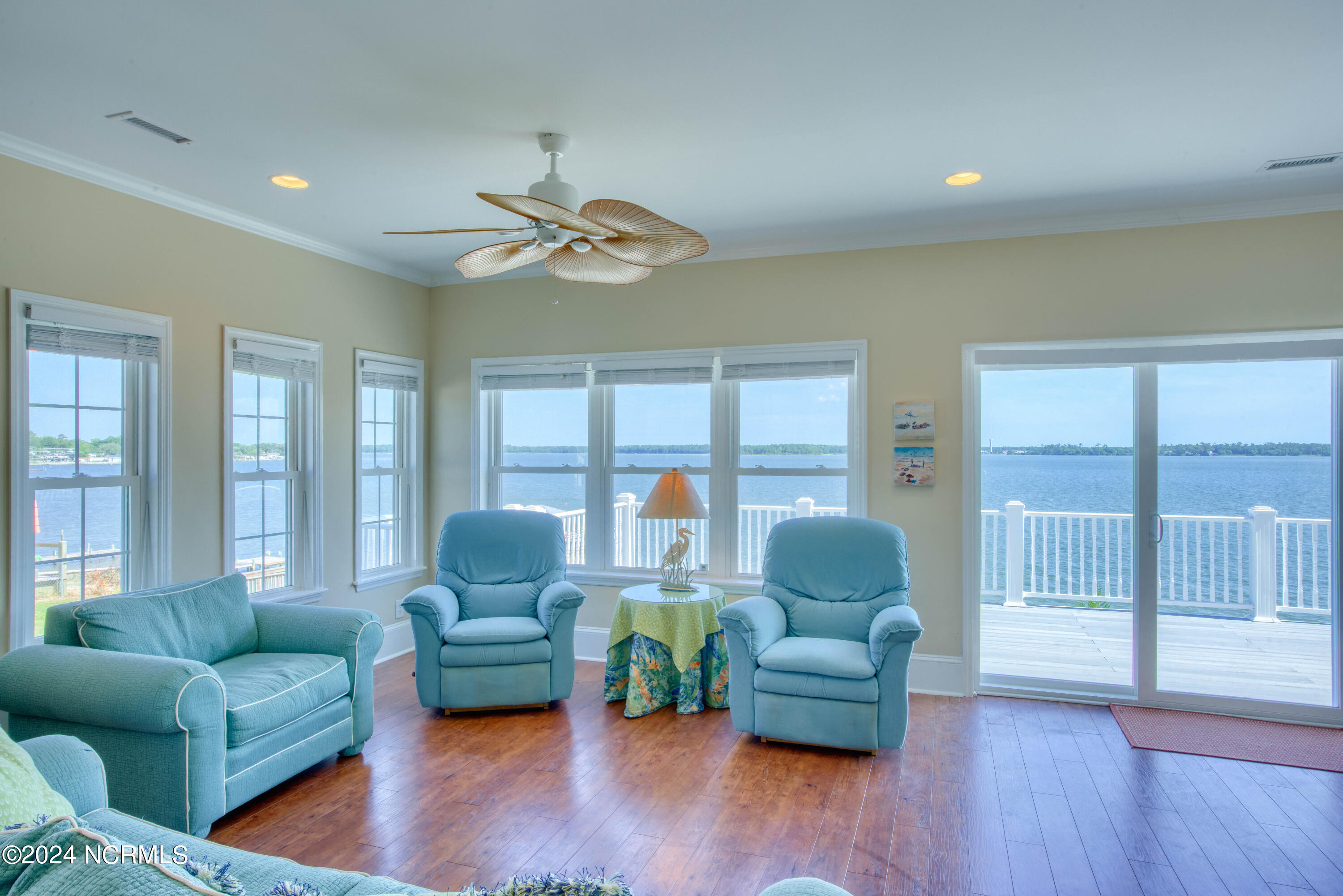 203 Riverside Drive Property Photo 16