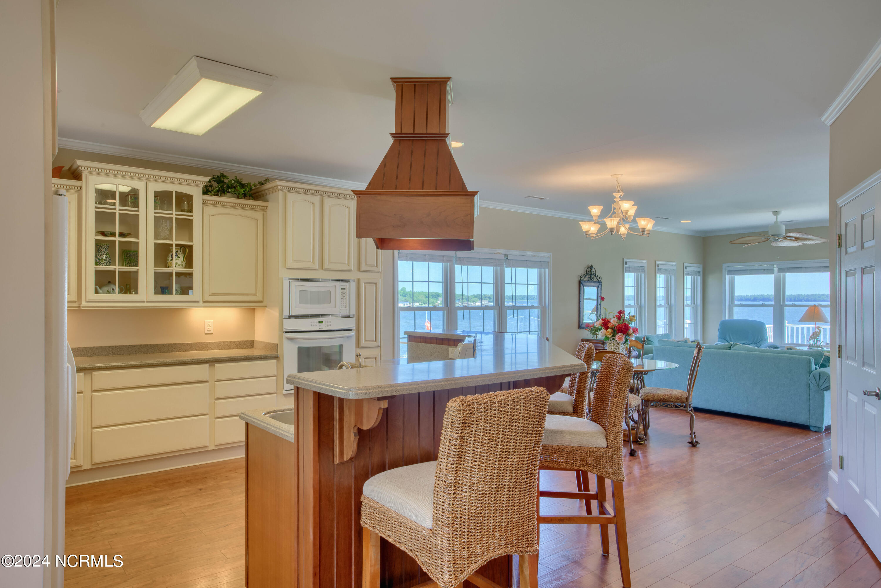 203 Riverside Drive Property Photo 28