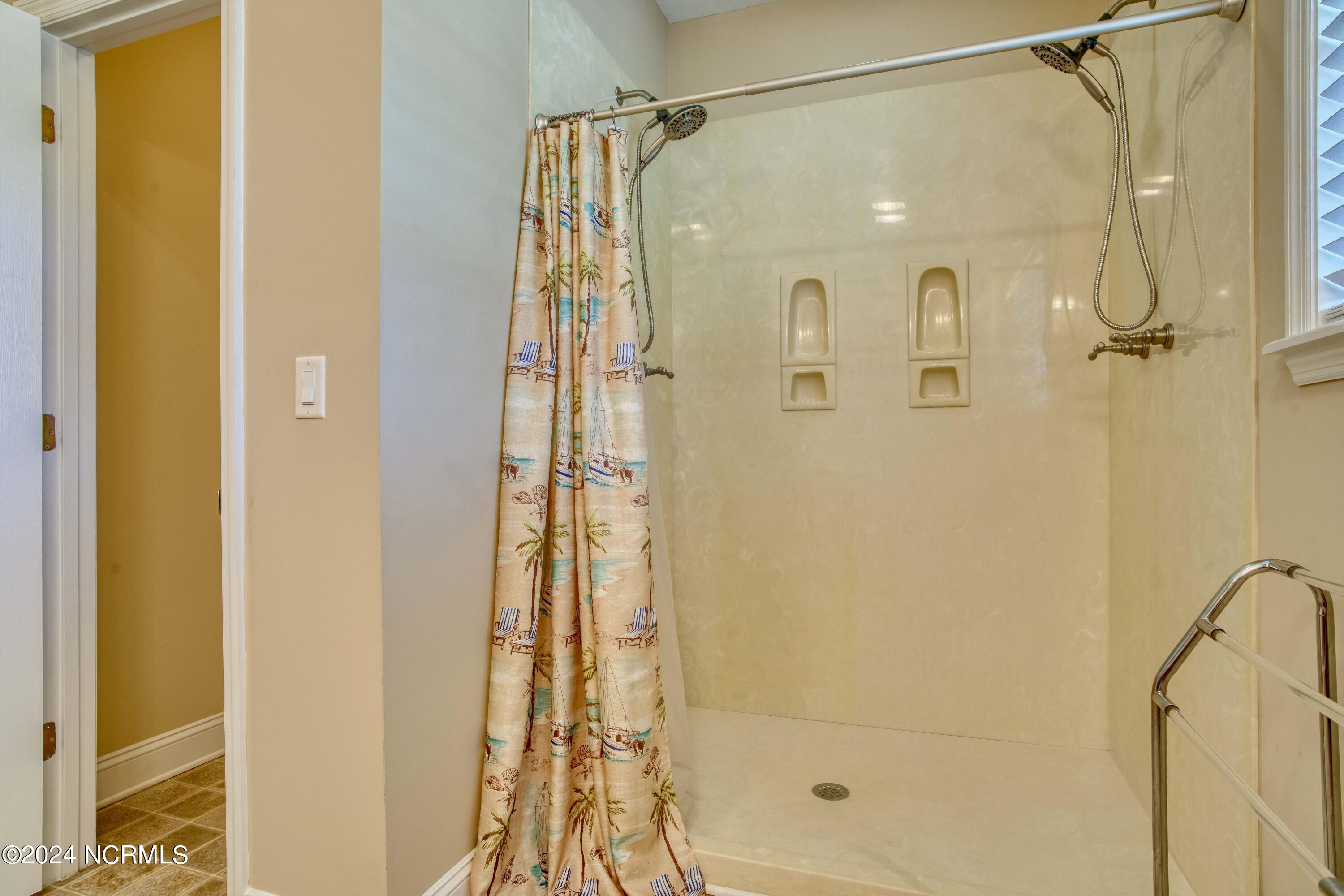 203 Riverside Drive Property Photo 35