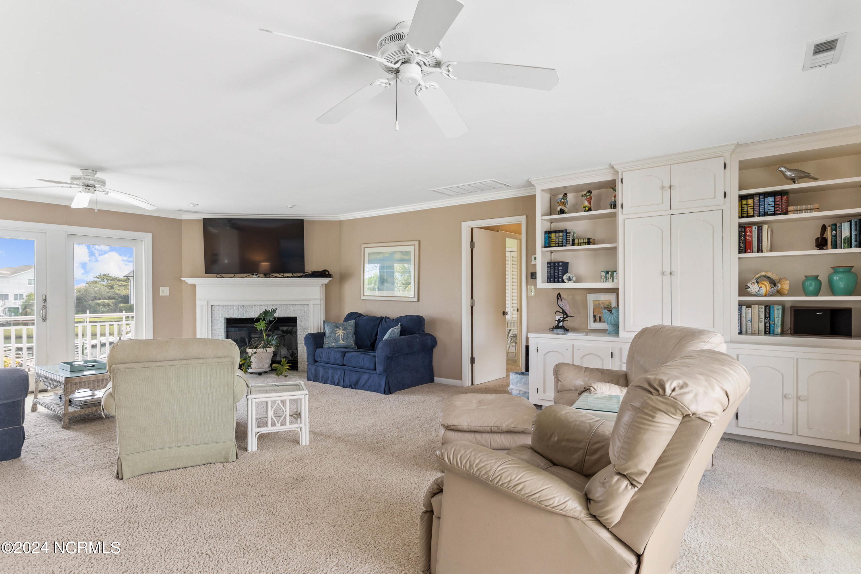 10 Sandy Point Property Photo 9