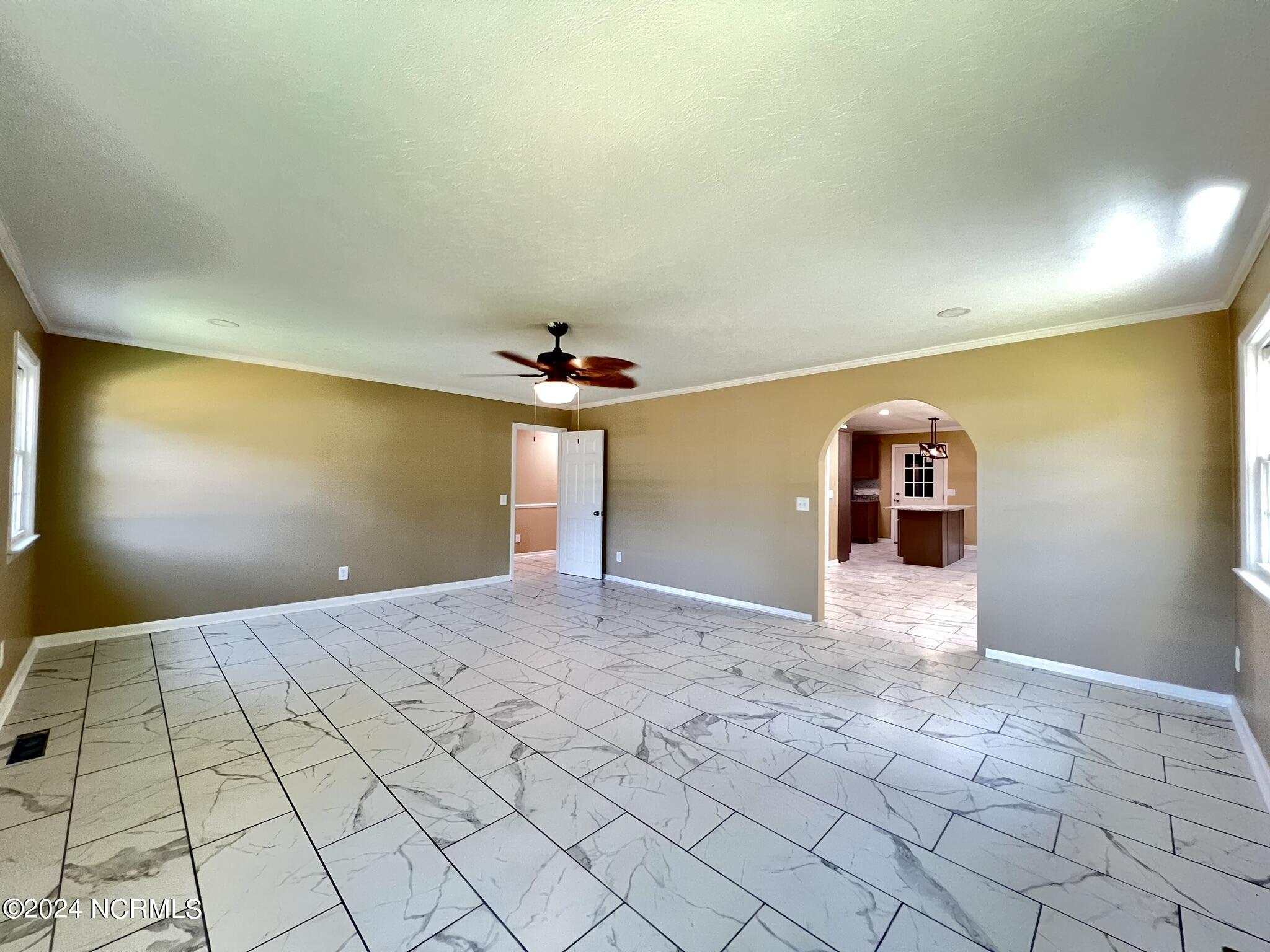 710 W Wards Bridge Road Property Photo 12