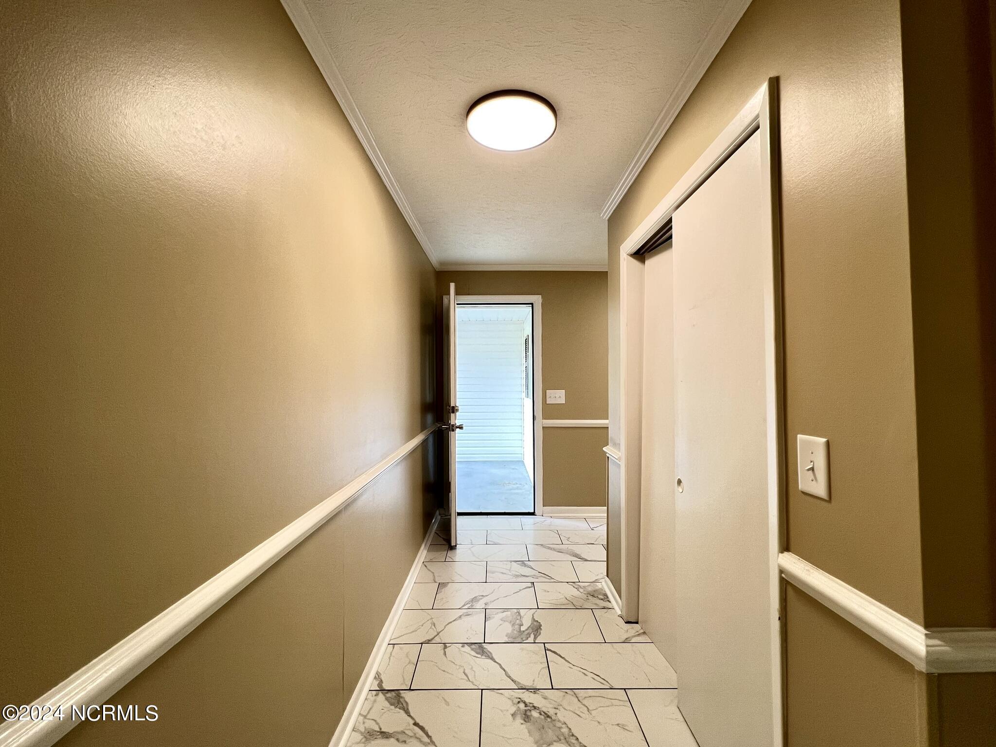 710 W Wards Bridge Road Property Photo 13