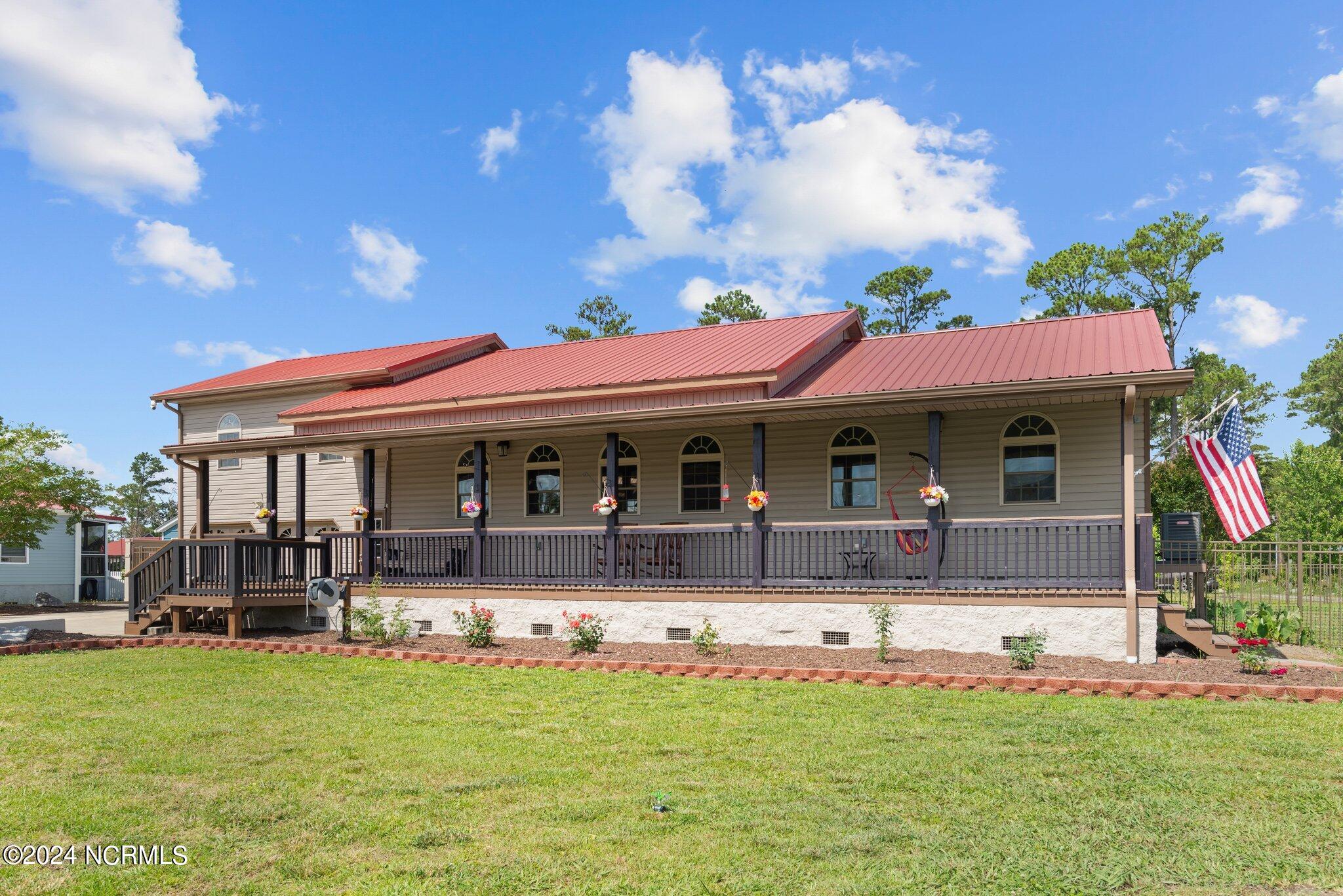 40 Beach Road Property Photo 1