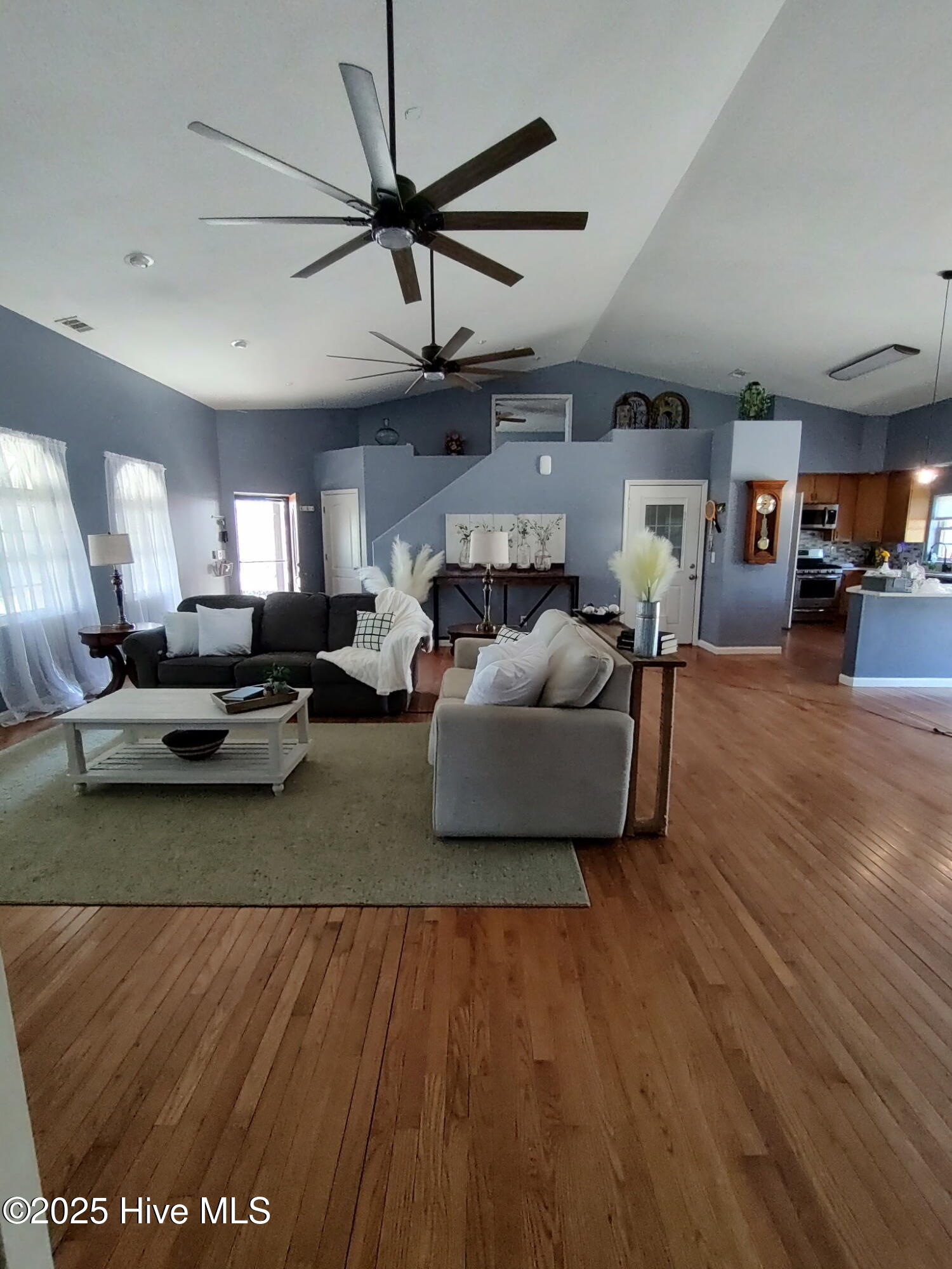 40 Beach Road Property Photo 5