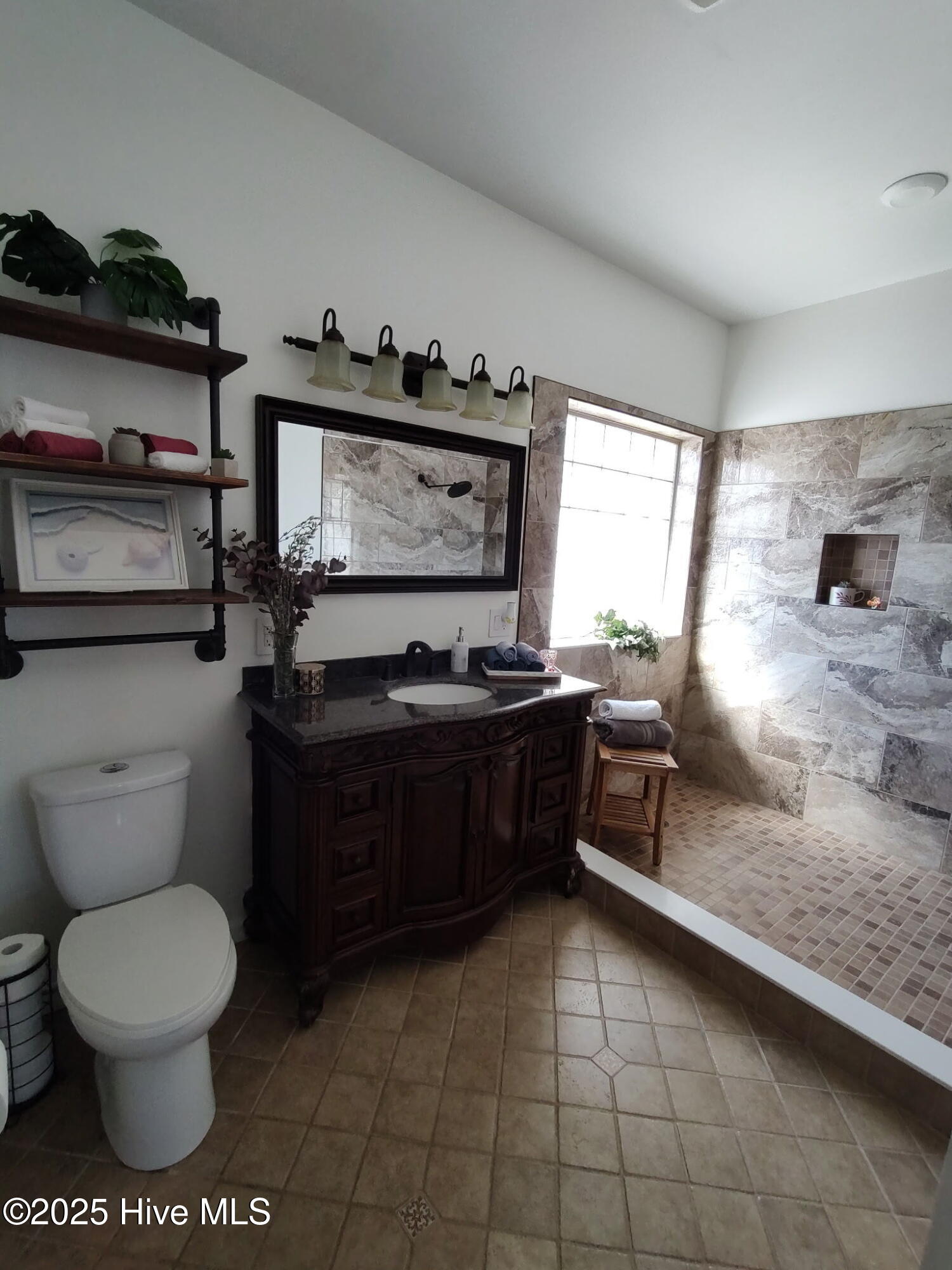 40 Beach Road Property Photo 11