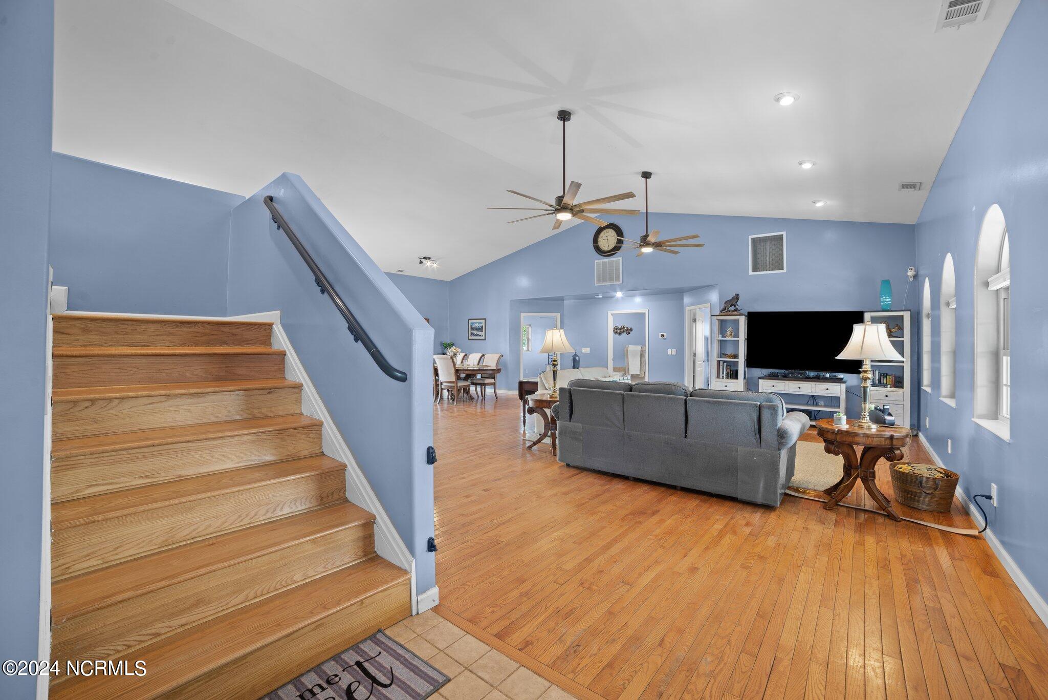 40 Beach Road Property Photo 27
