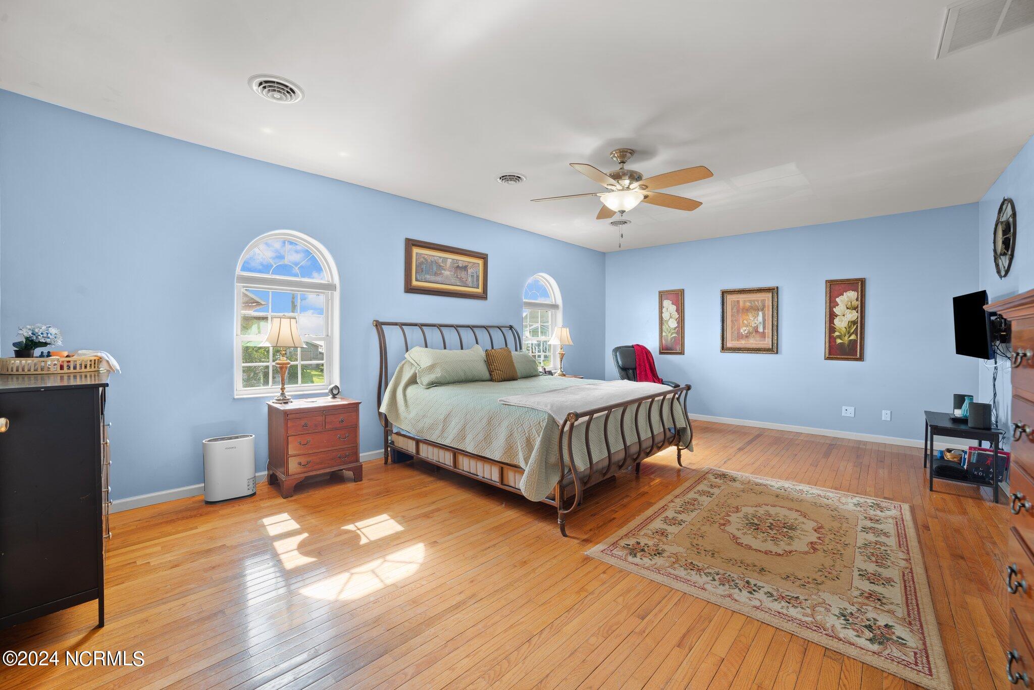 40 Beach Road Property Photo 30