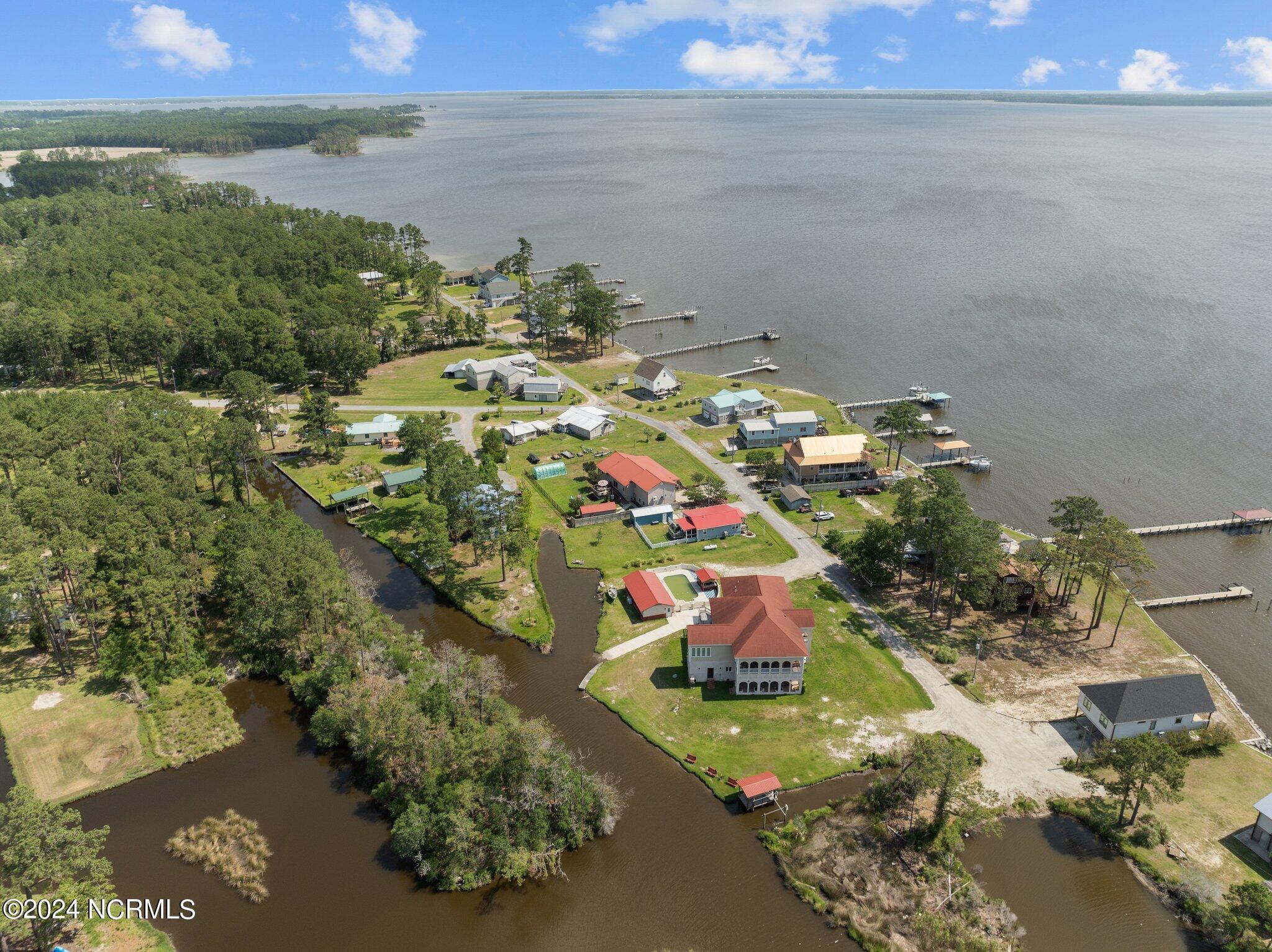 40 Beach Road Property Photo 66