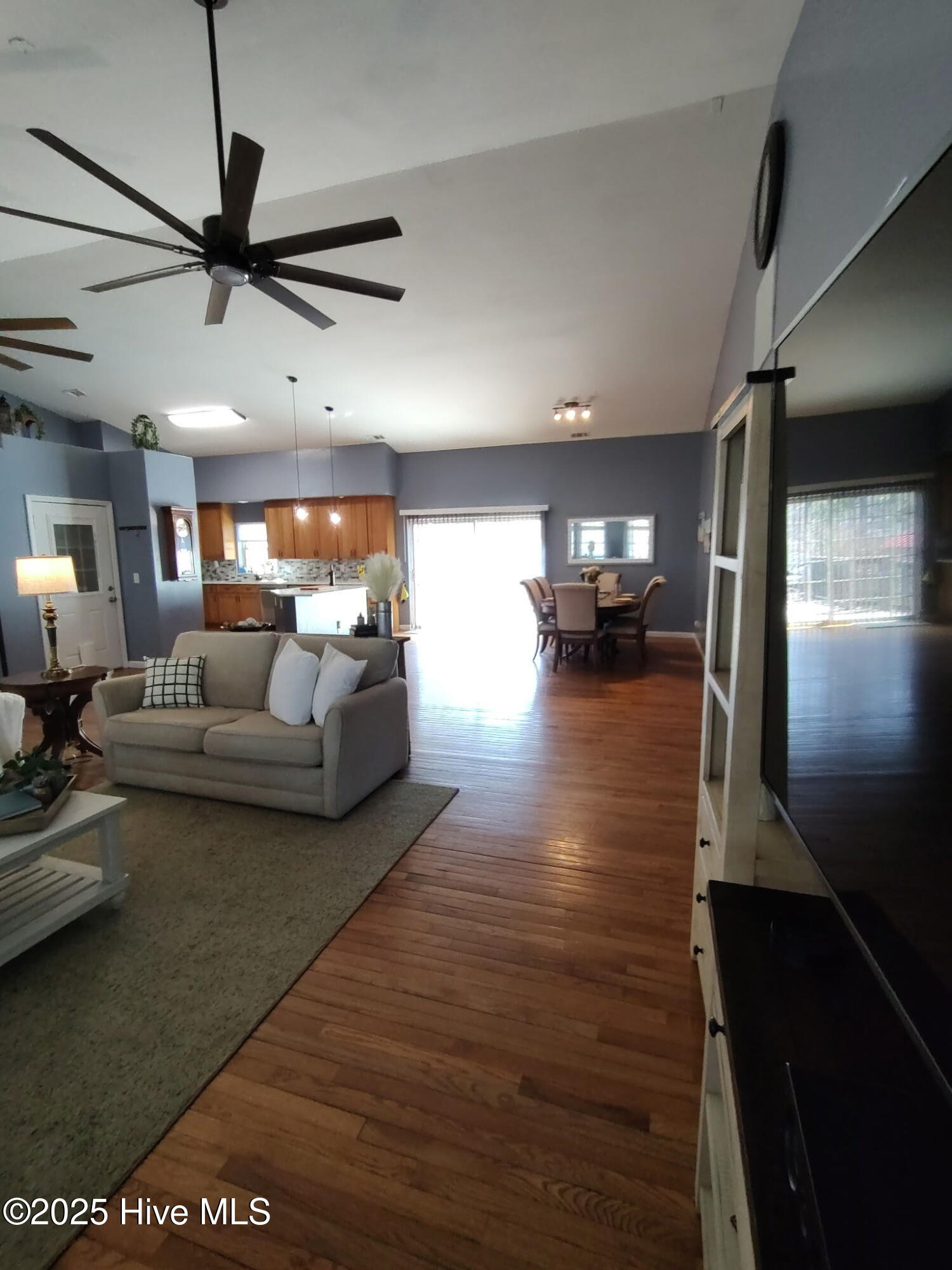 40 Beach Road Property Photo 73