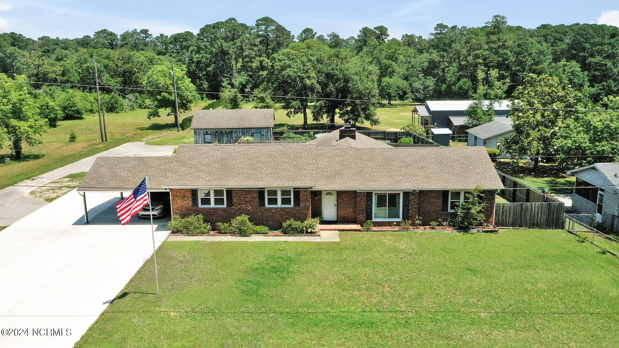 5301 Peden Point Road Property Photo 2