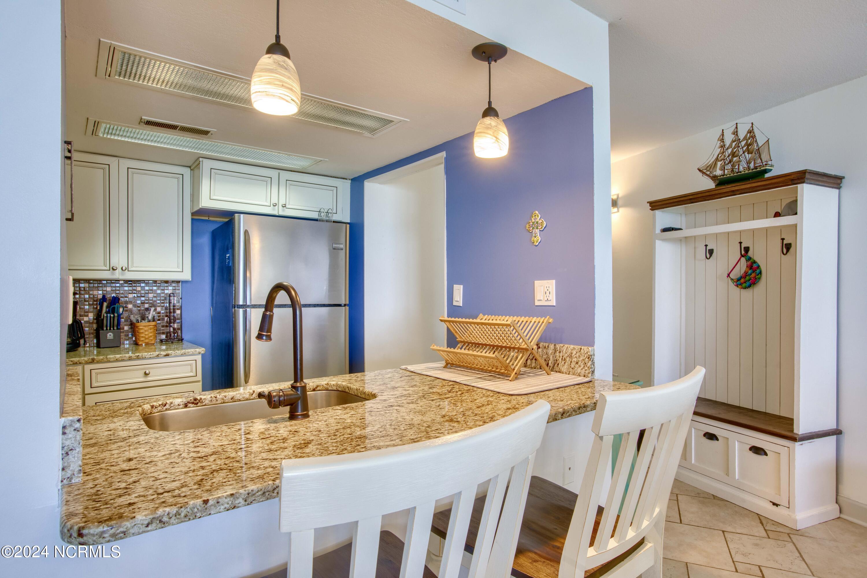 2000 New River Inlet Road Unit 1407 Property Photo 17