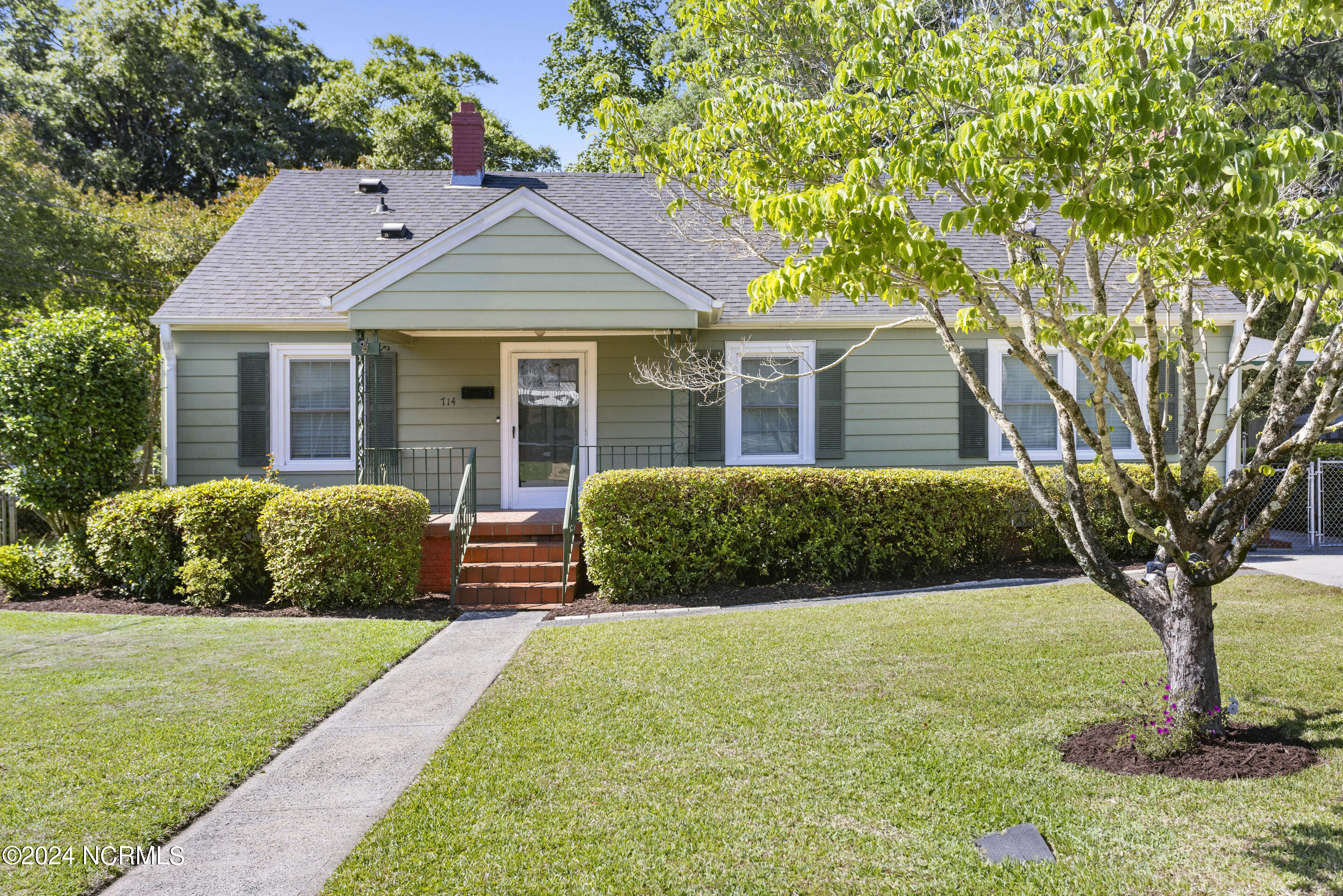 714 Woodlawn Avenue Property Photo 1