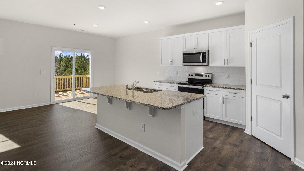 3021 Platinum Circle Property Photo 7