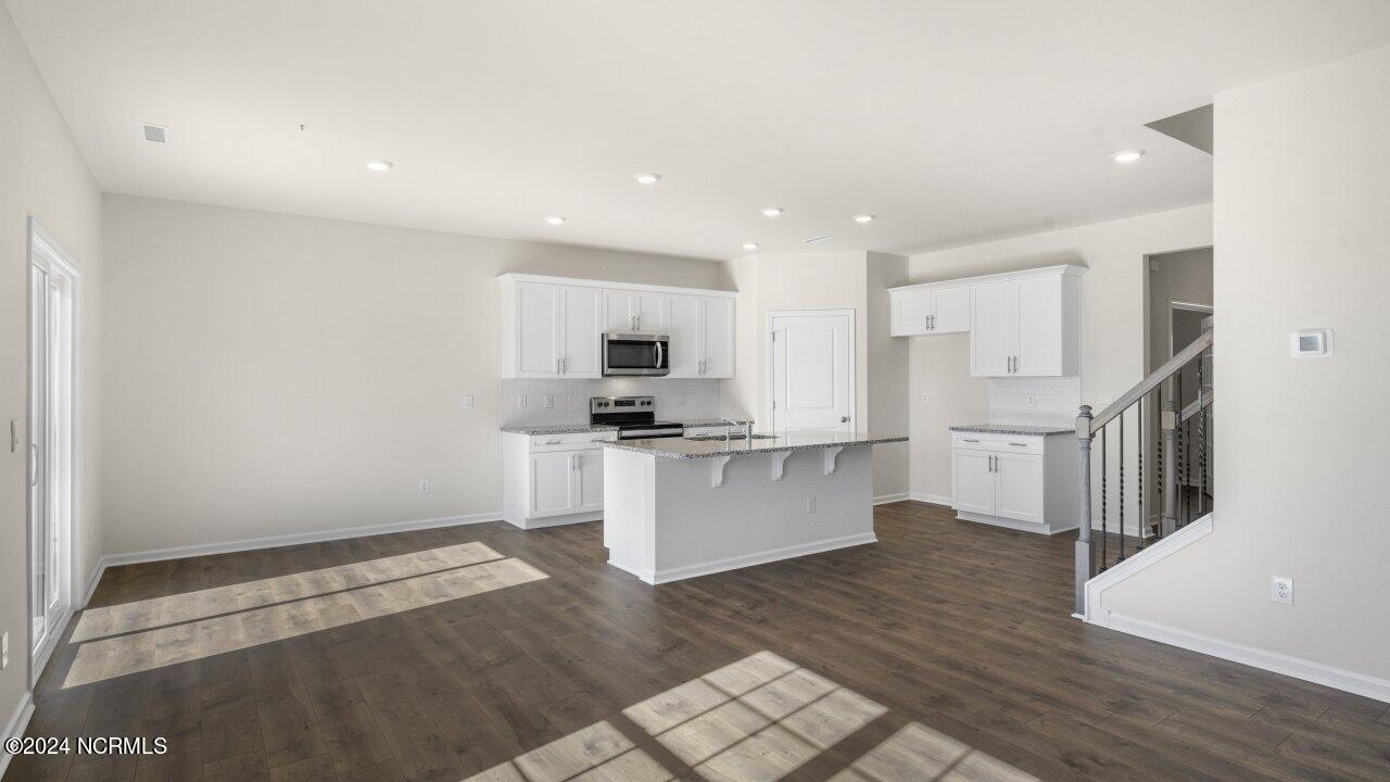 3021 Platinum Circle Property Photo 8