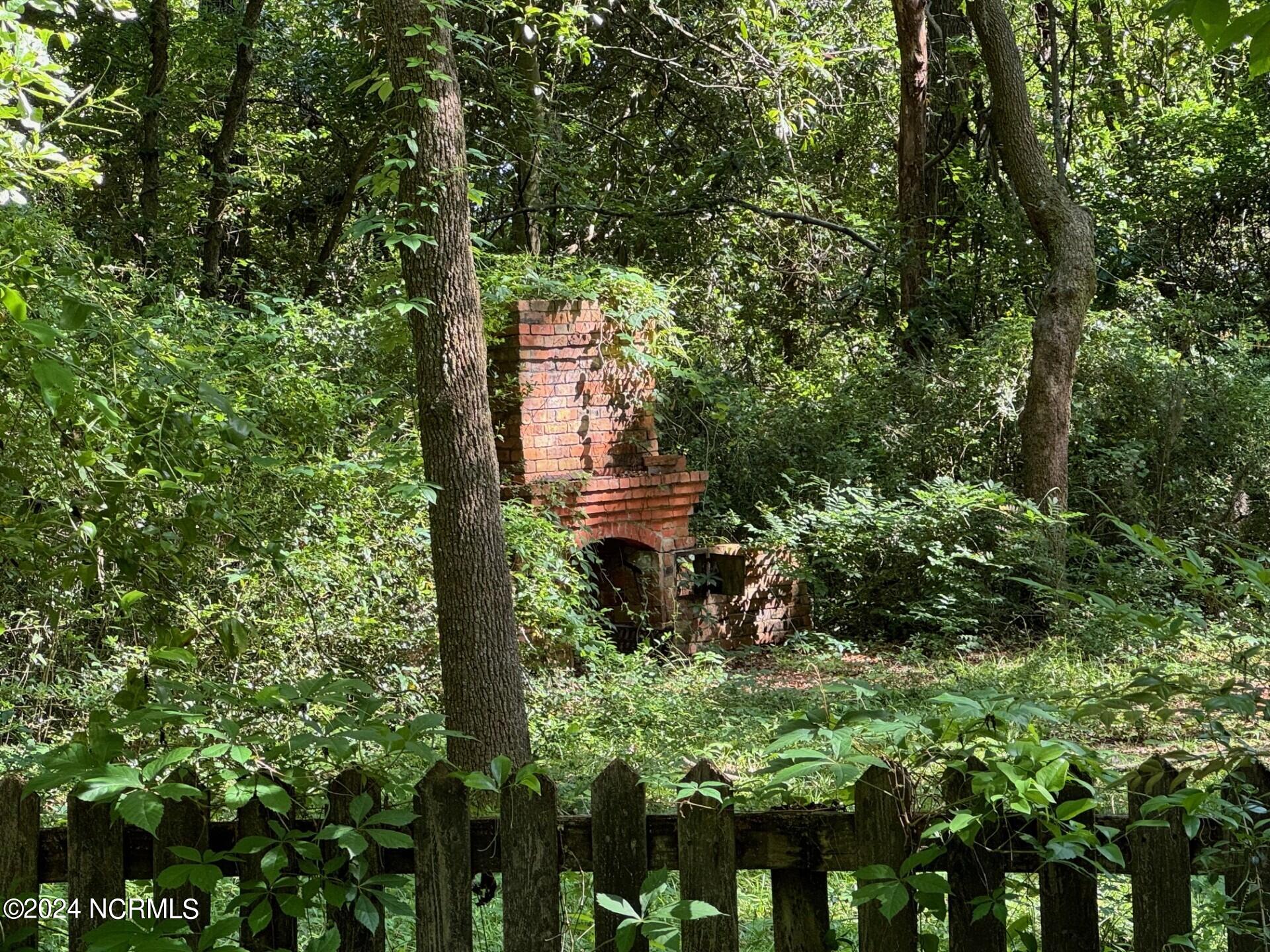 7701 Myrtle Grove Road Property Photo 5