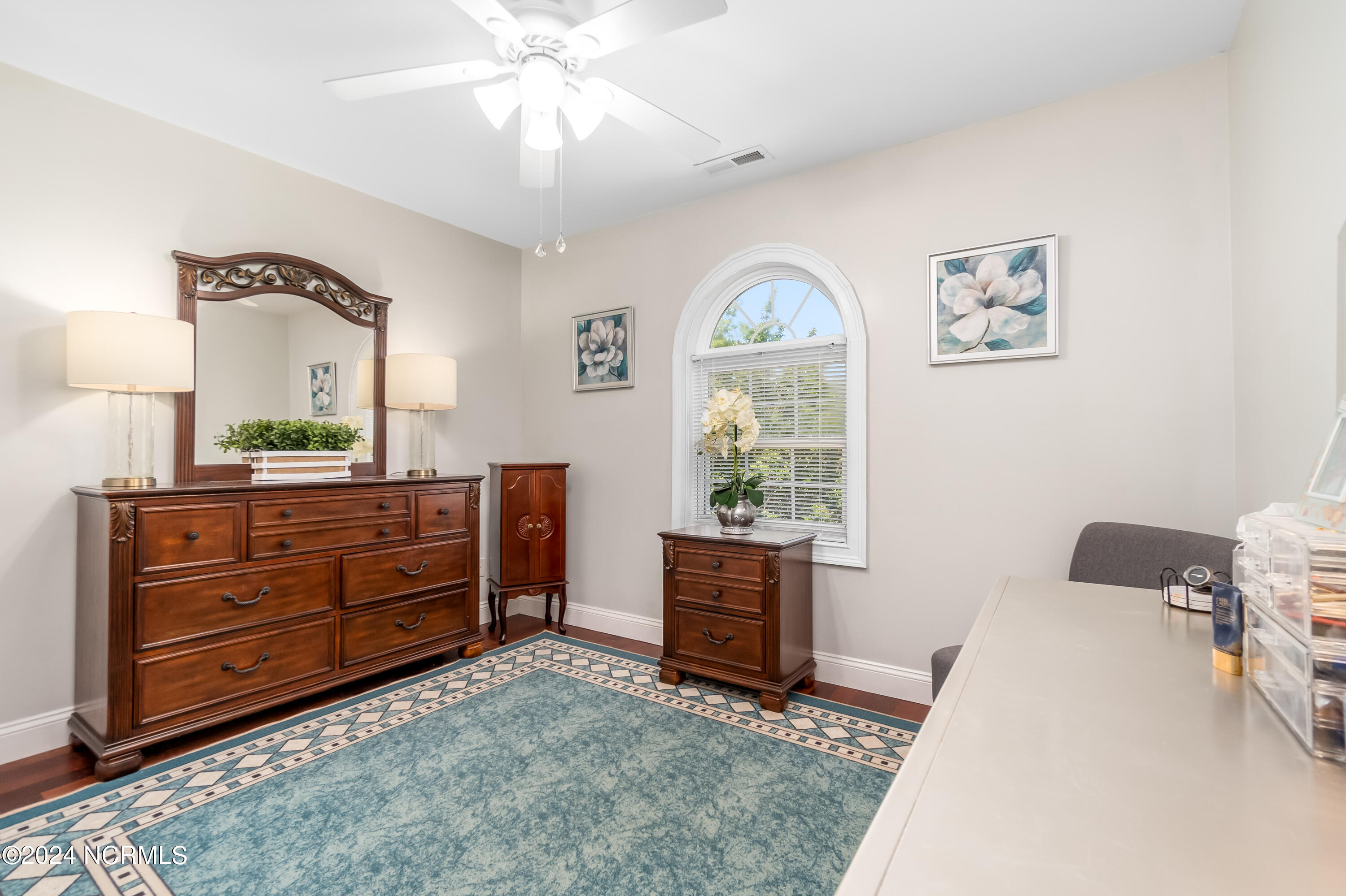 221 Rocky Street Property Photo 43