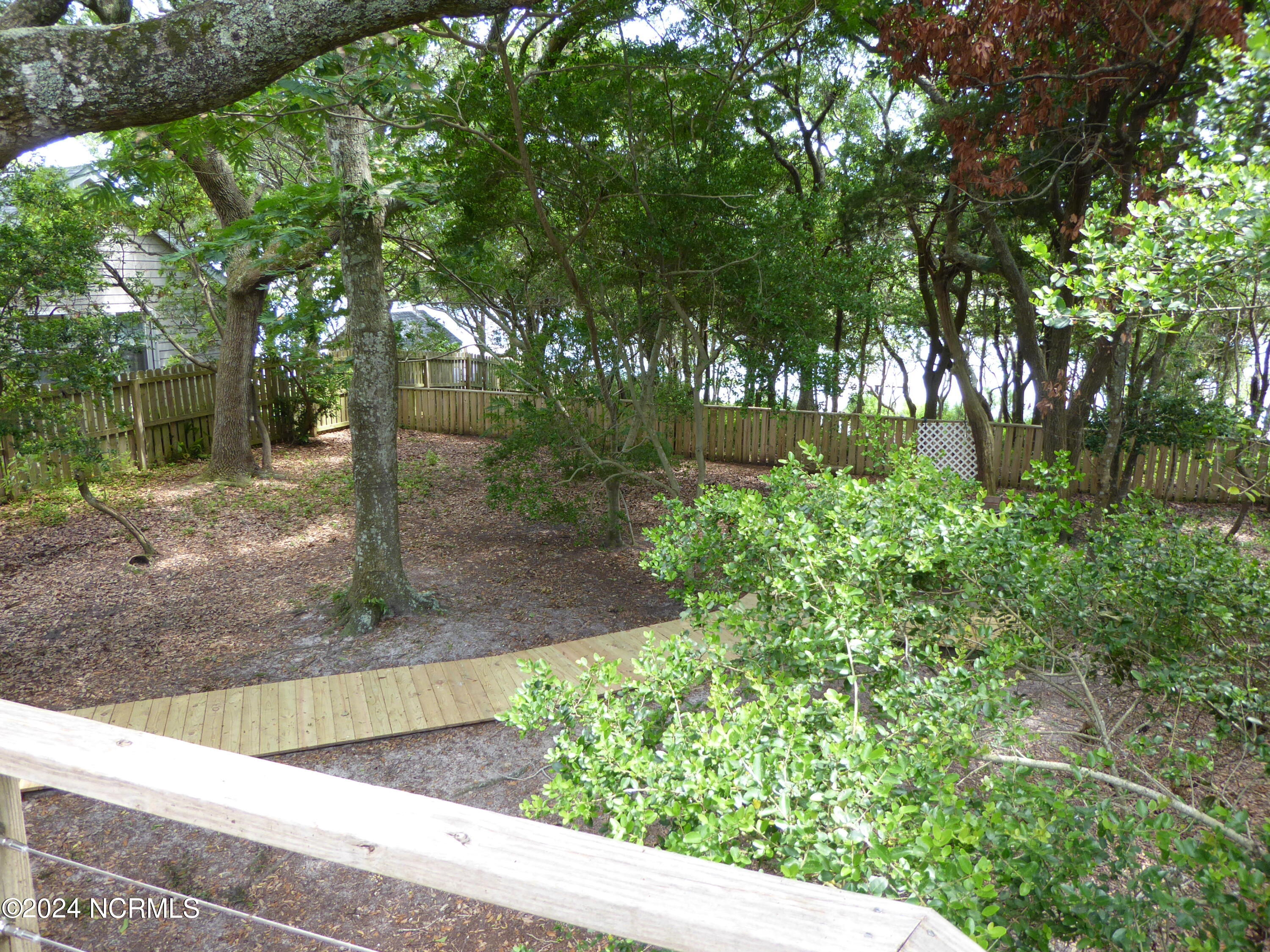 113 Hoop Pole Creek Drive Property Photo 11