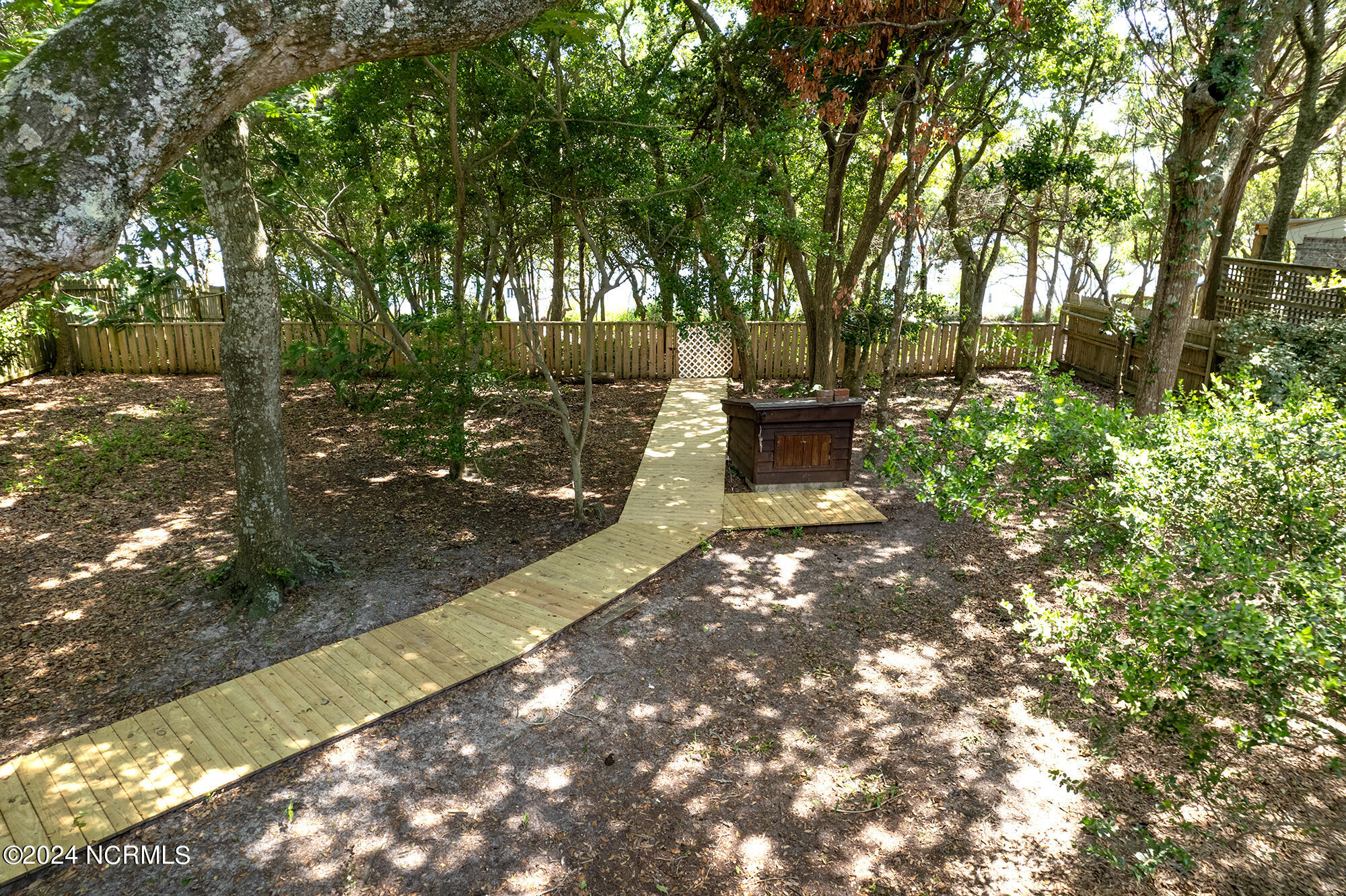 113 Hoop Pole Creek Drive Property Photo 12