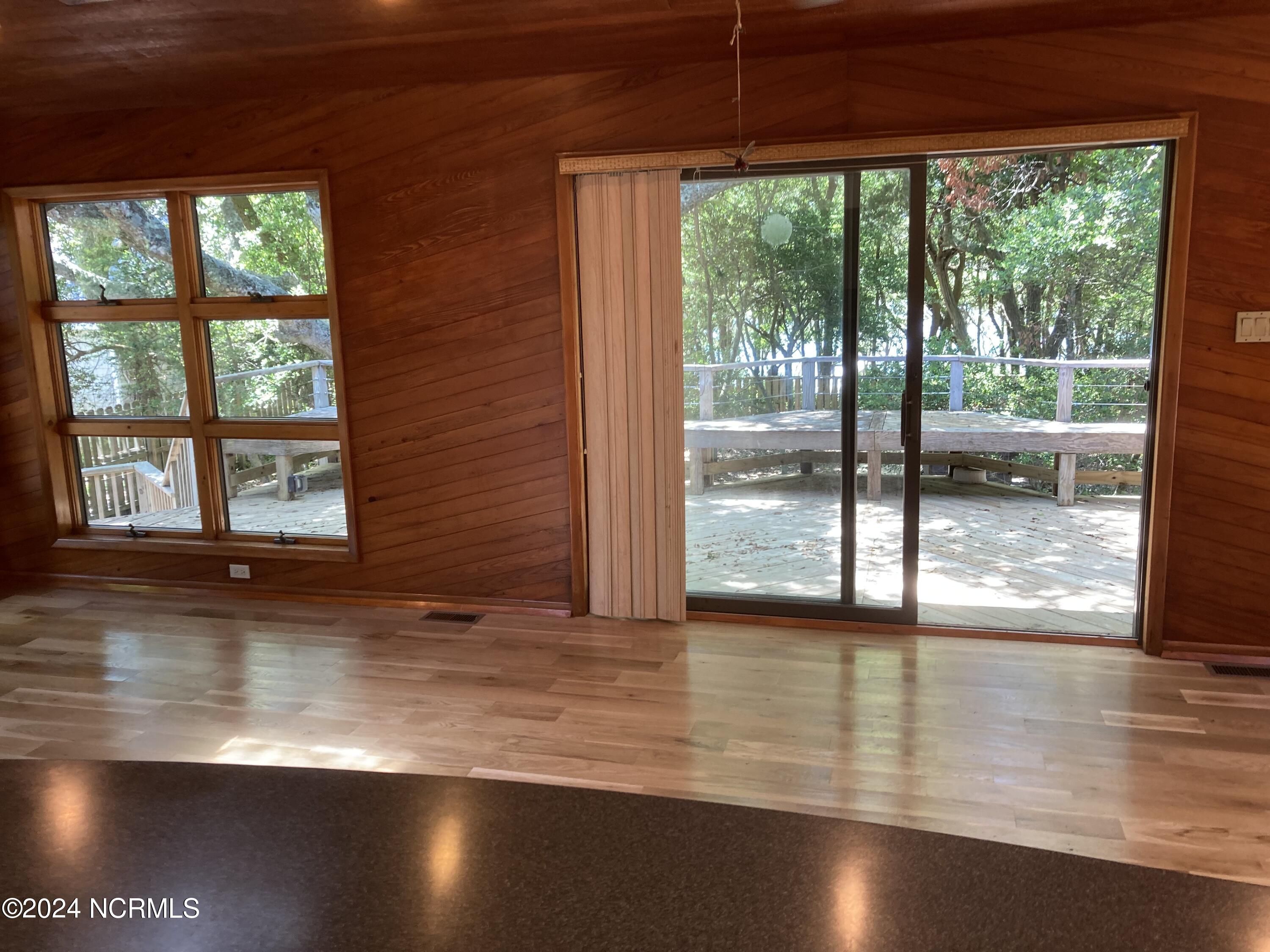113 Hoop Pole Creek Drive Property Photo 22