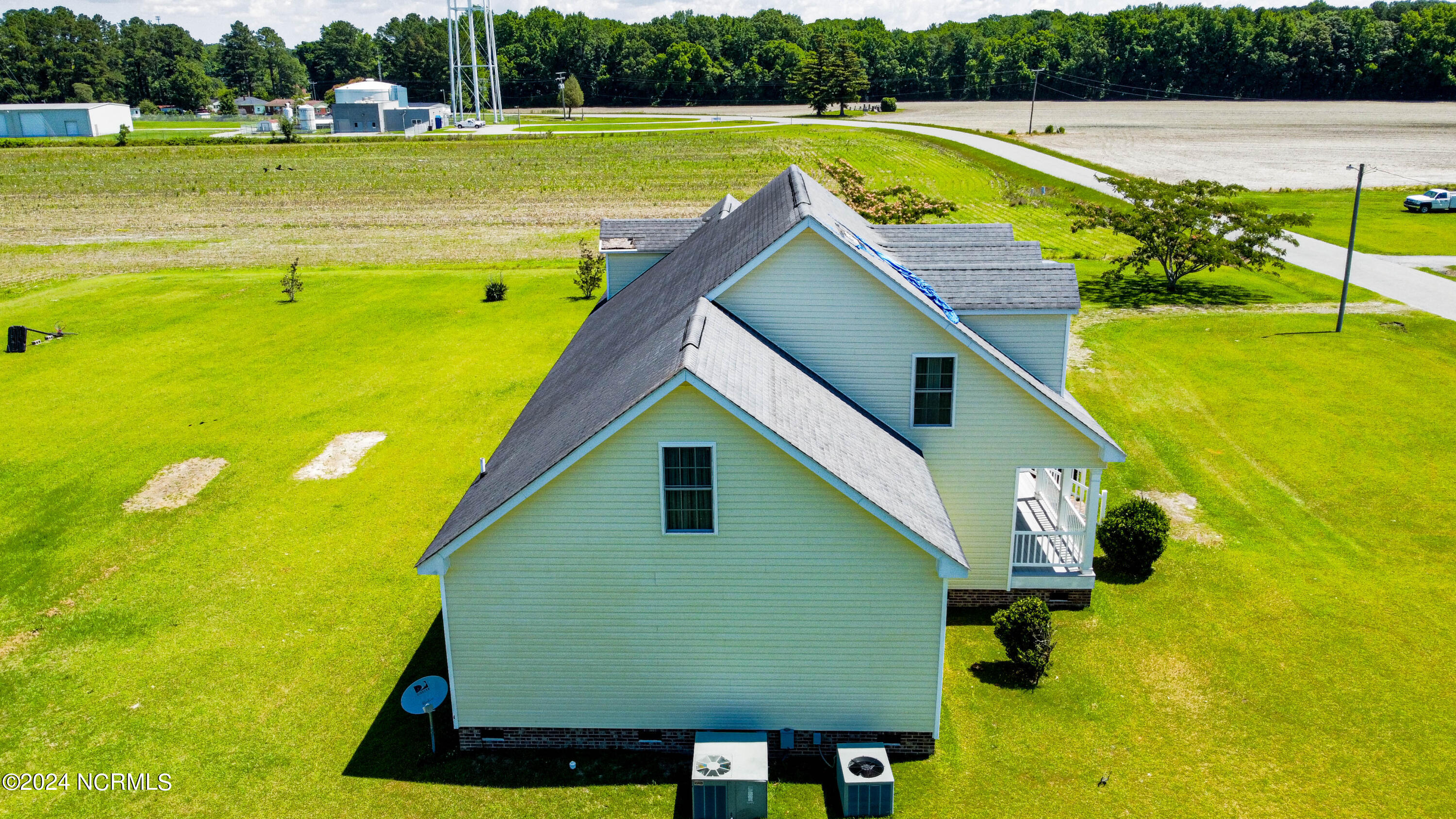 550 W Mill Pond Road Property Photo 39