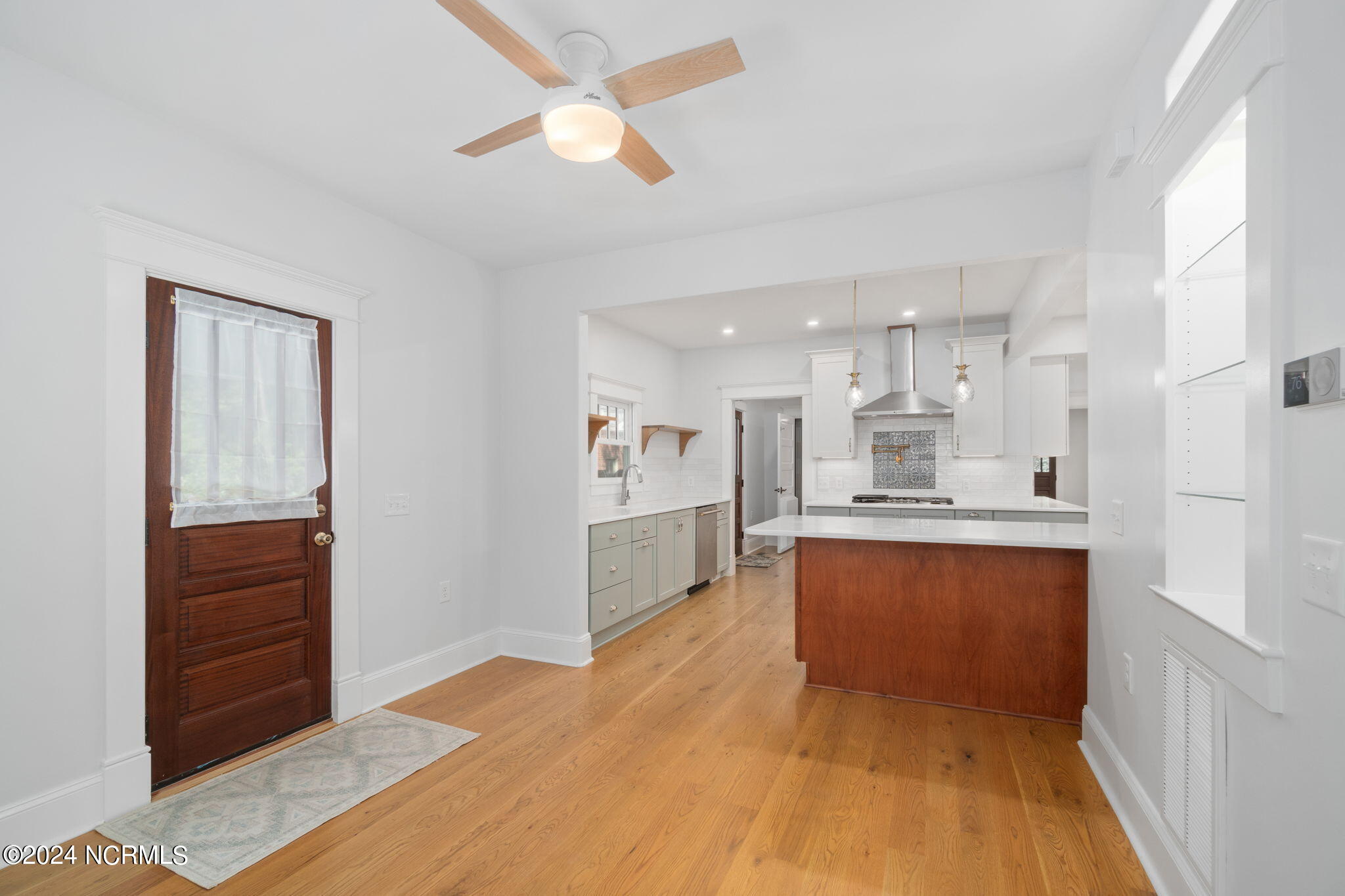 404 Avenue C Property Photo 16