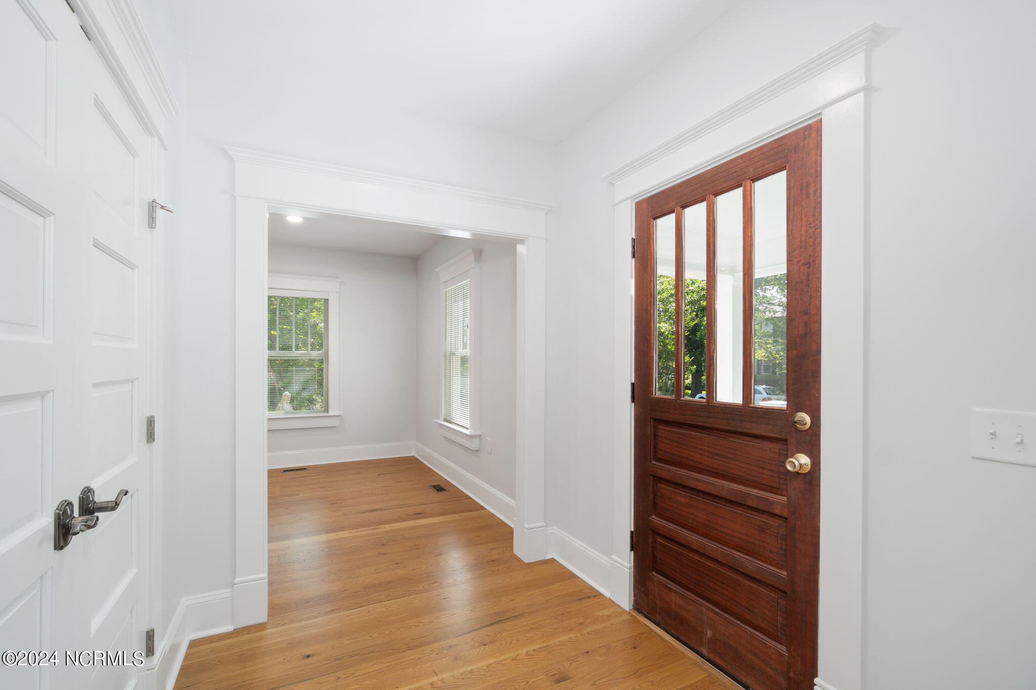 404 Avenue C Property Photo 17